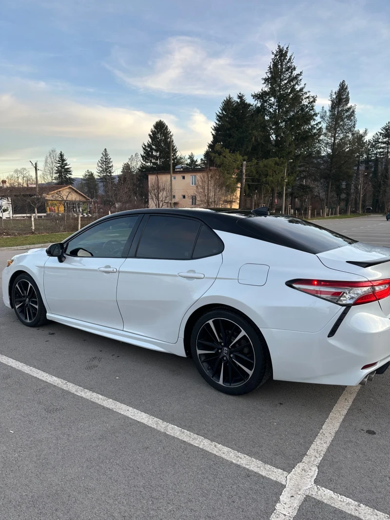 Toyota Camry 2.5 XSE, снимка 4 - Автомобили и джипове - 53344969