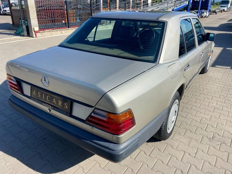 Mercedes-Benz 124 2.0I, снимка 4 - Автомобили и джипове - 37988824