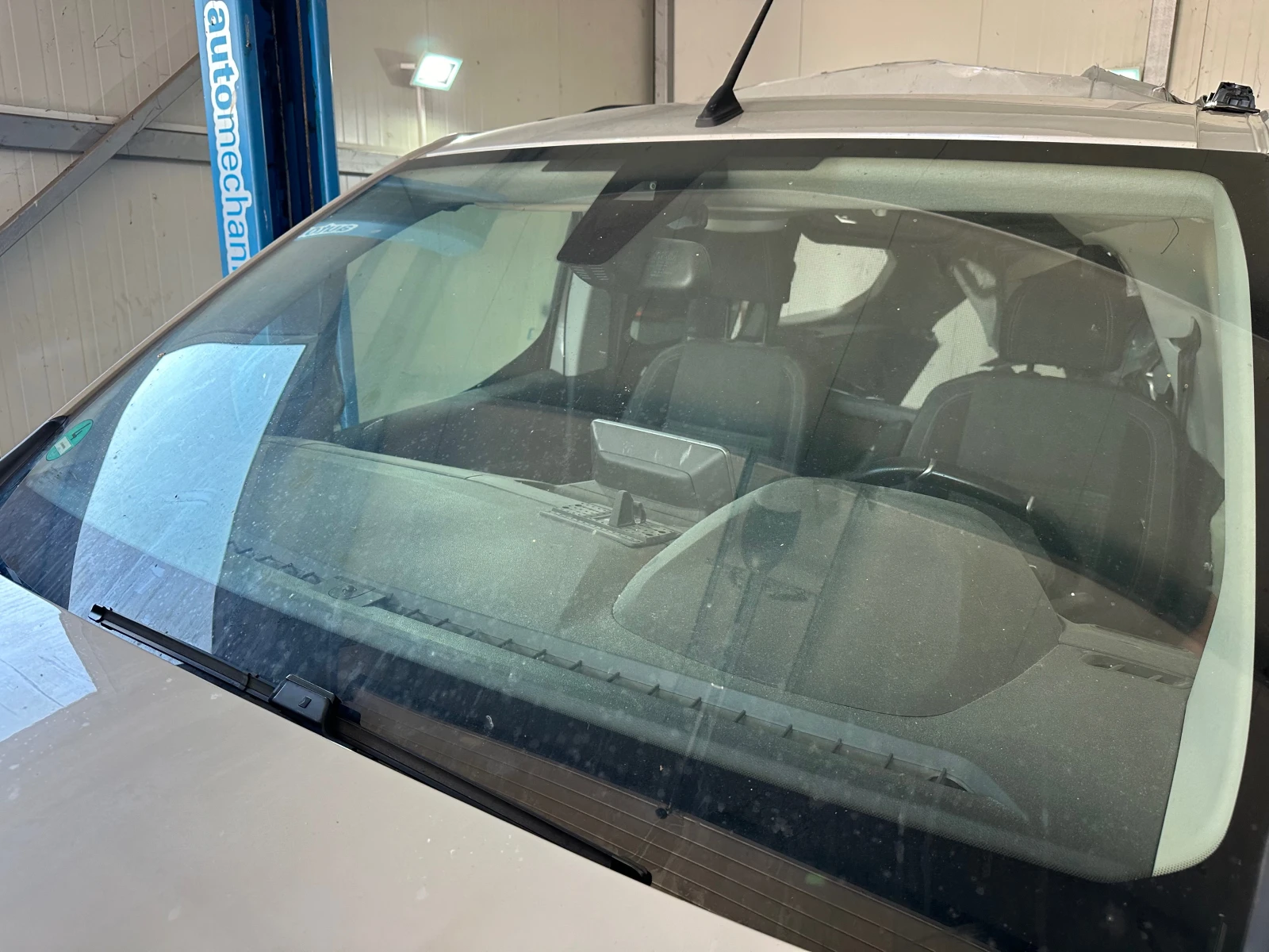 Peugeot Rifter 1.5Hdi-Автоматик-GT Line - изображение 9