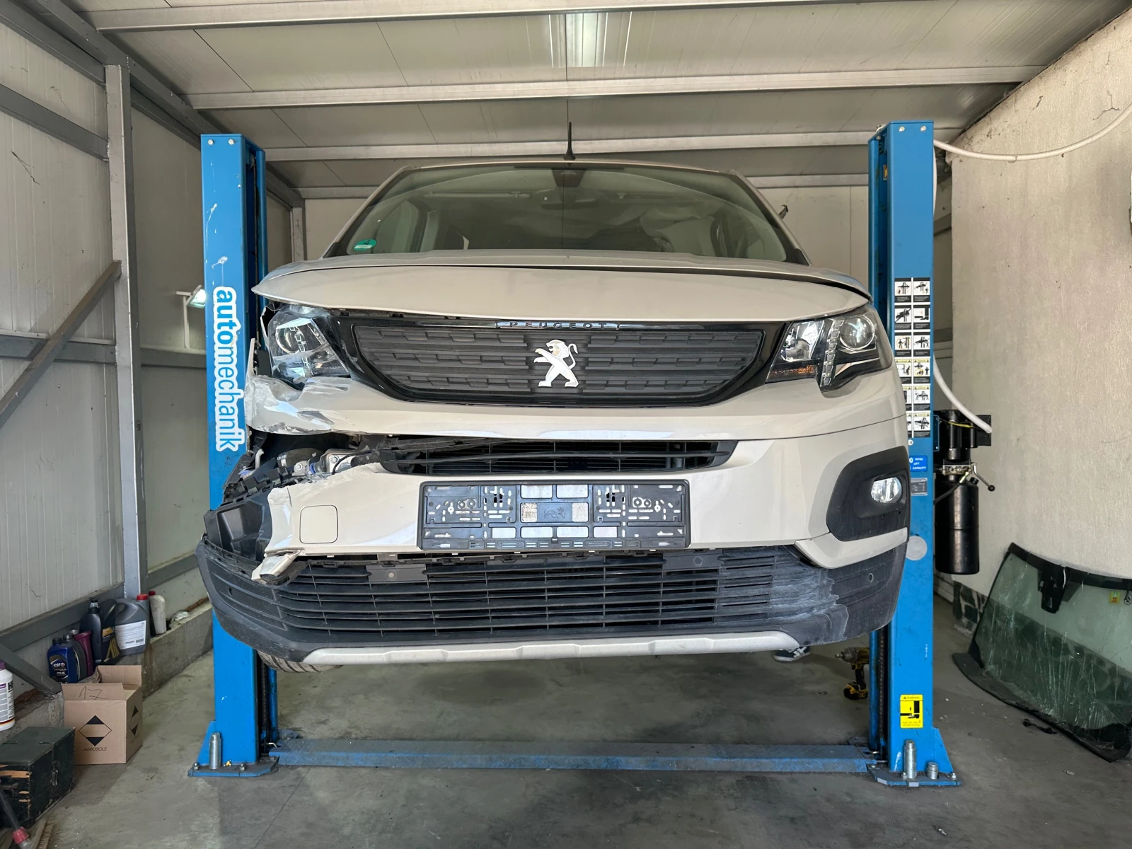 Peugeot Rifter 1.5Hdi-Автоматик-GT Line - изображение 2