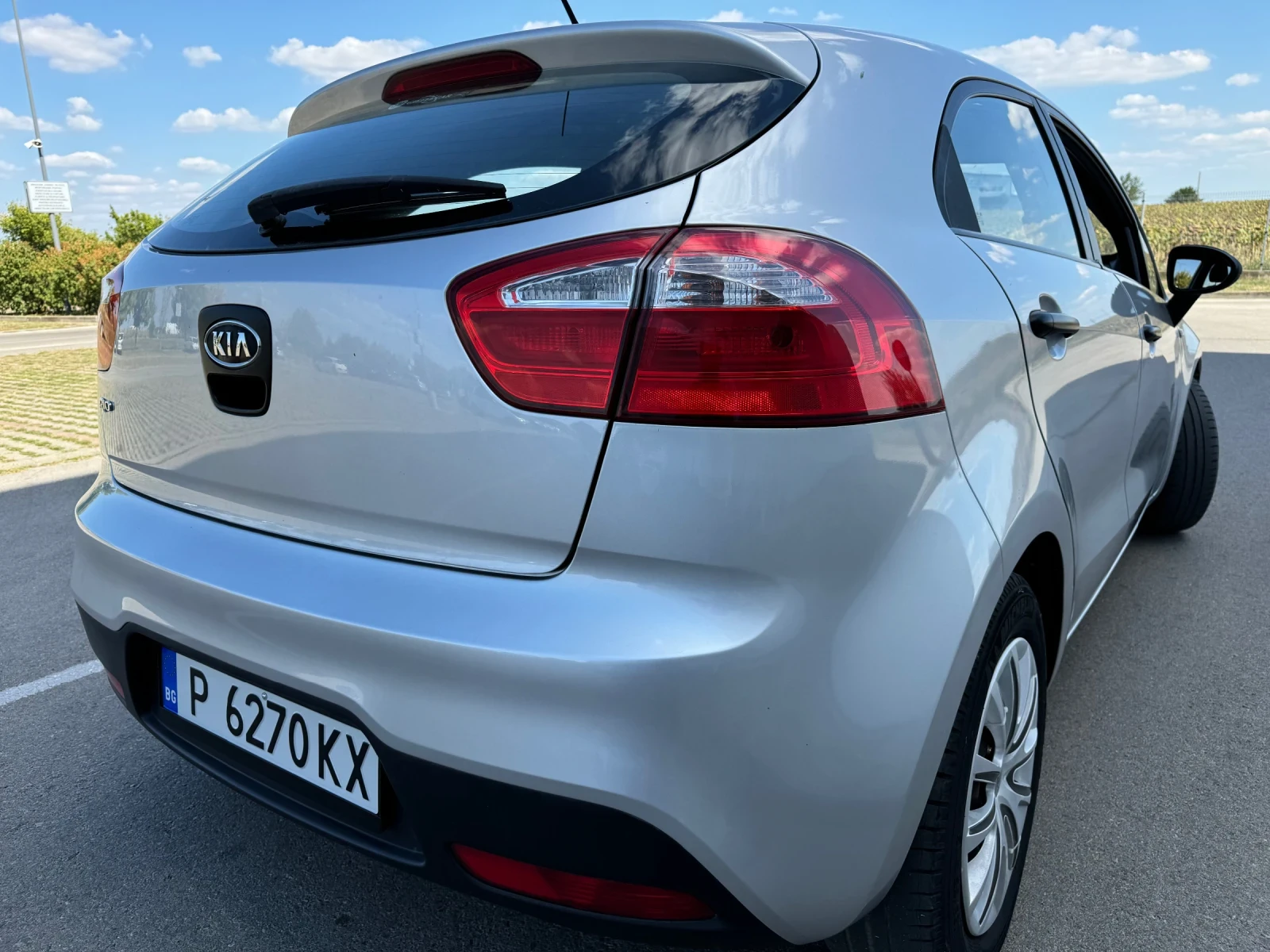 Kia Rio 1.2i CVVT LX (85 к.с) - изображение 2