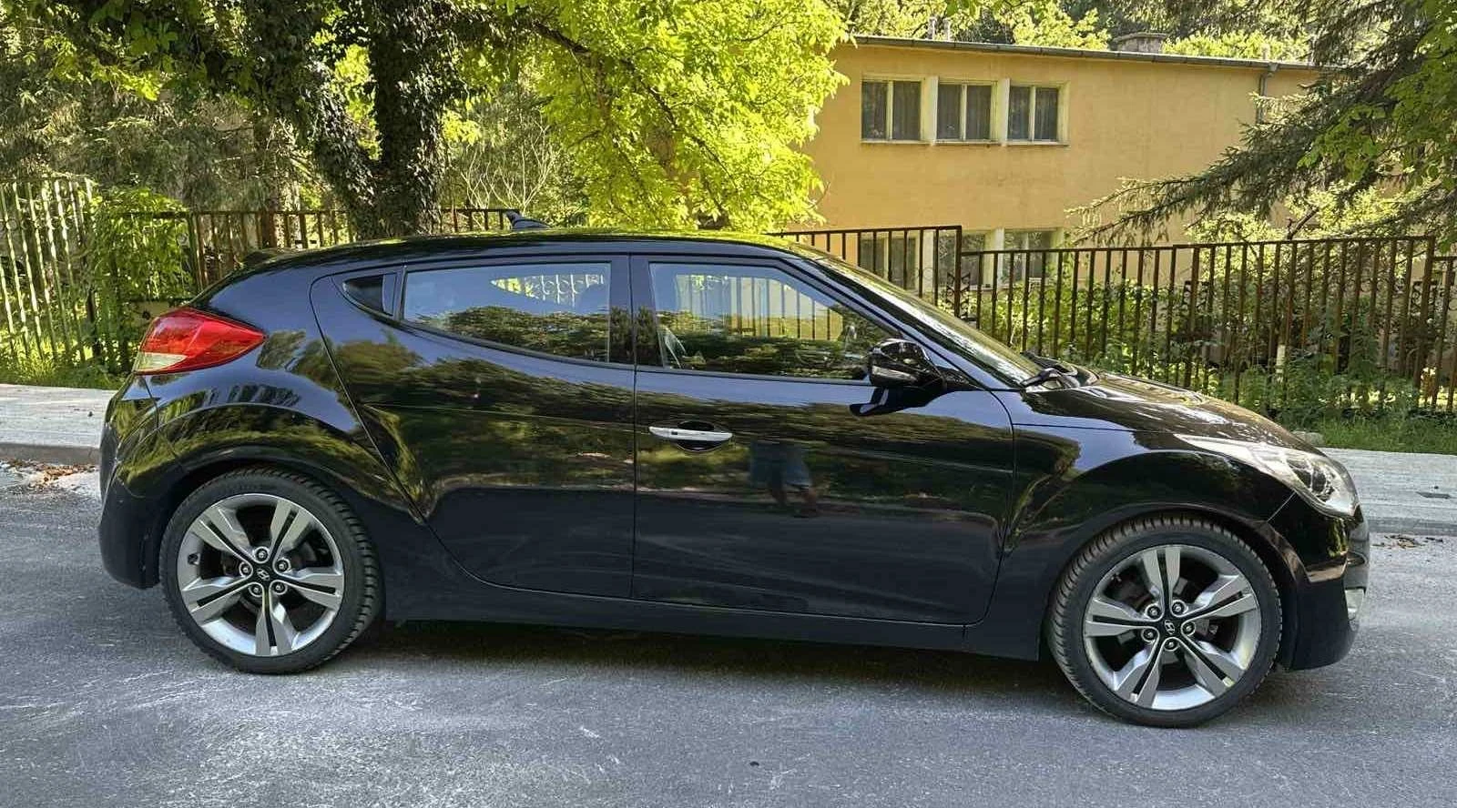 Hyundai Veloster  1.6 GDI - изображение 2