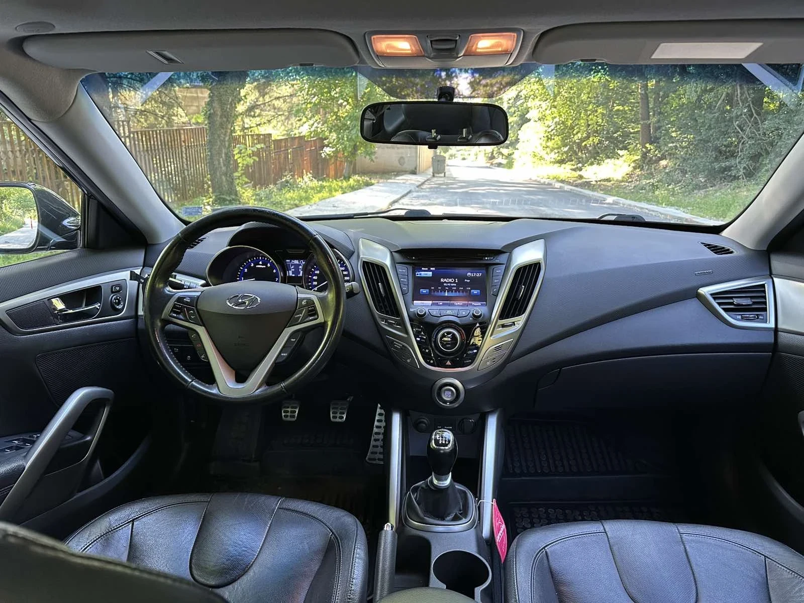 Hyundai Veloster  1.6 GDI - изображение 9