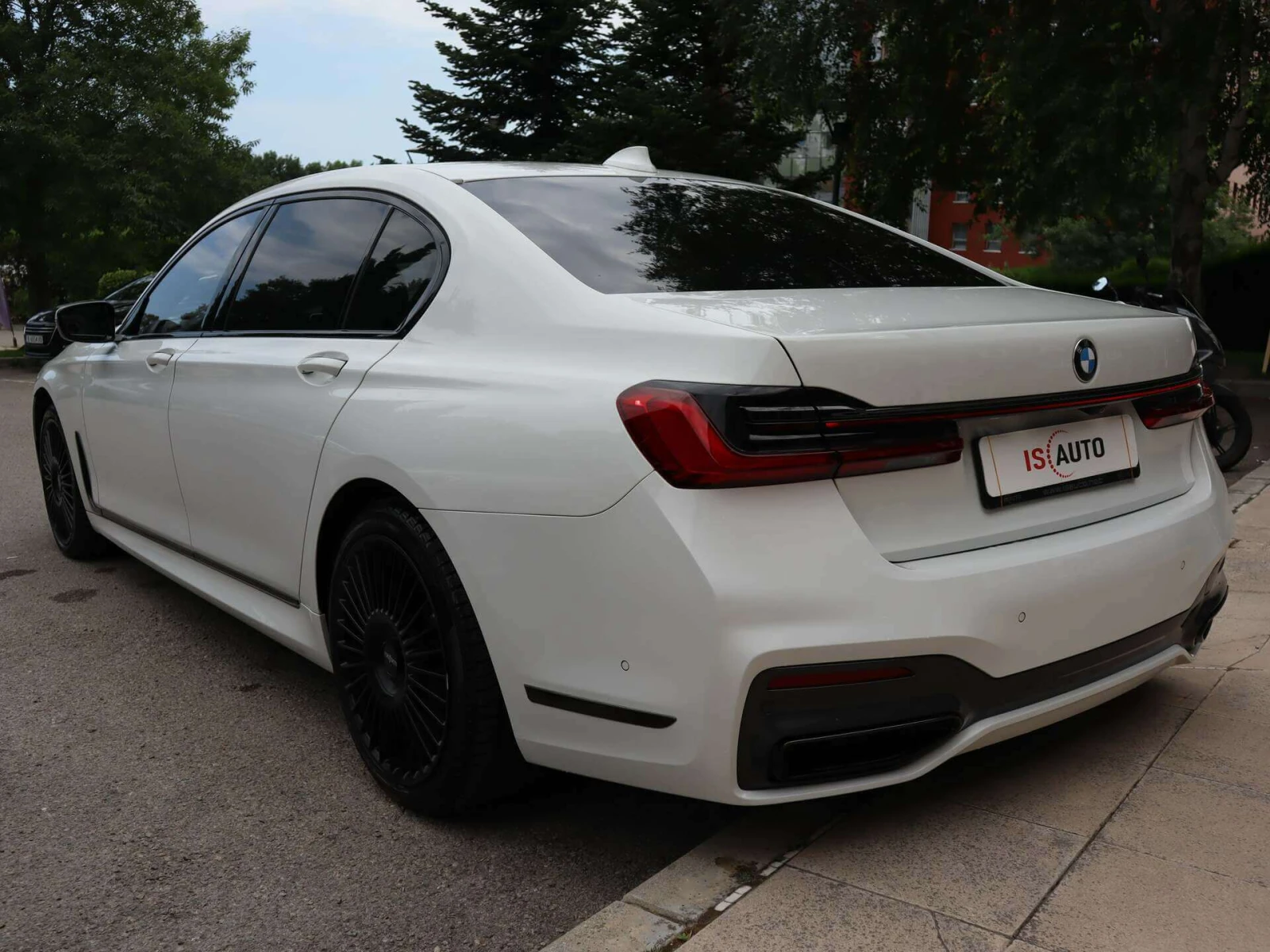 BMW 750 Long/xDrive/Individual/Harman Kardon/Обдухване/RSE - изображение 5