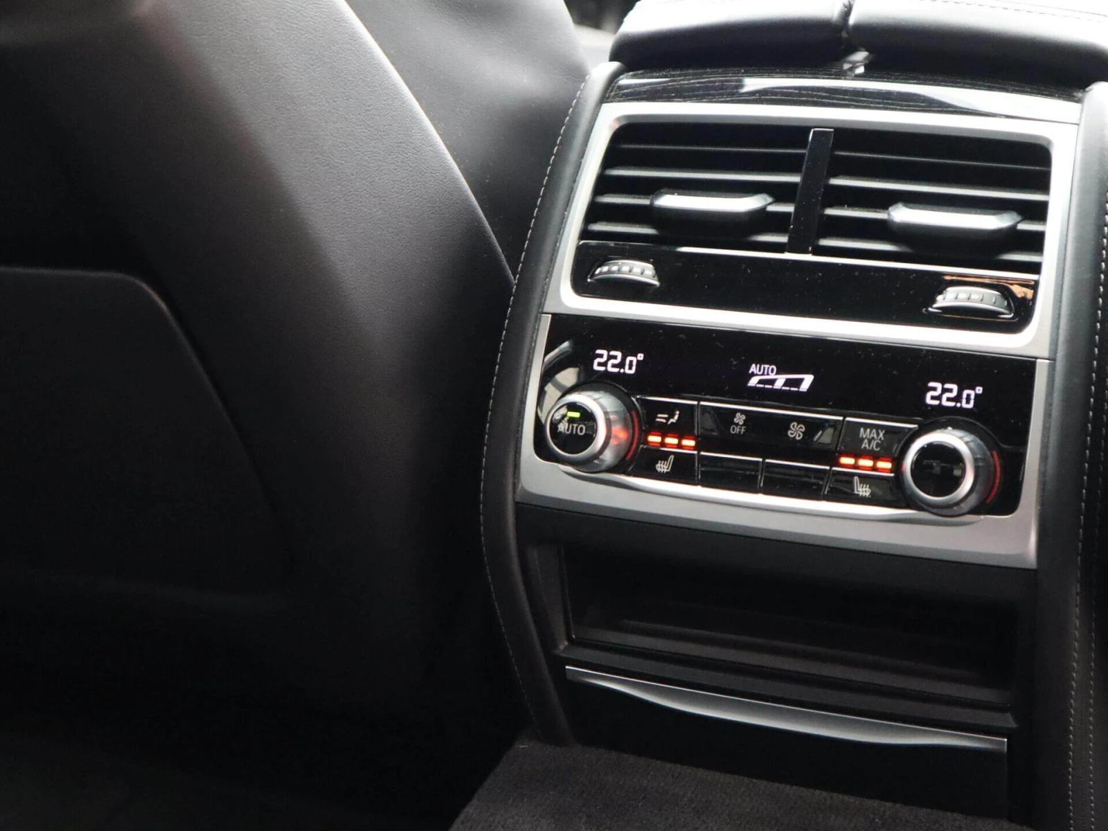 BMW 750 Long/xDrive/Individual/Harman Kardon//RSE | Mobile.bg   11