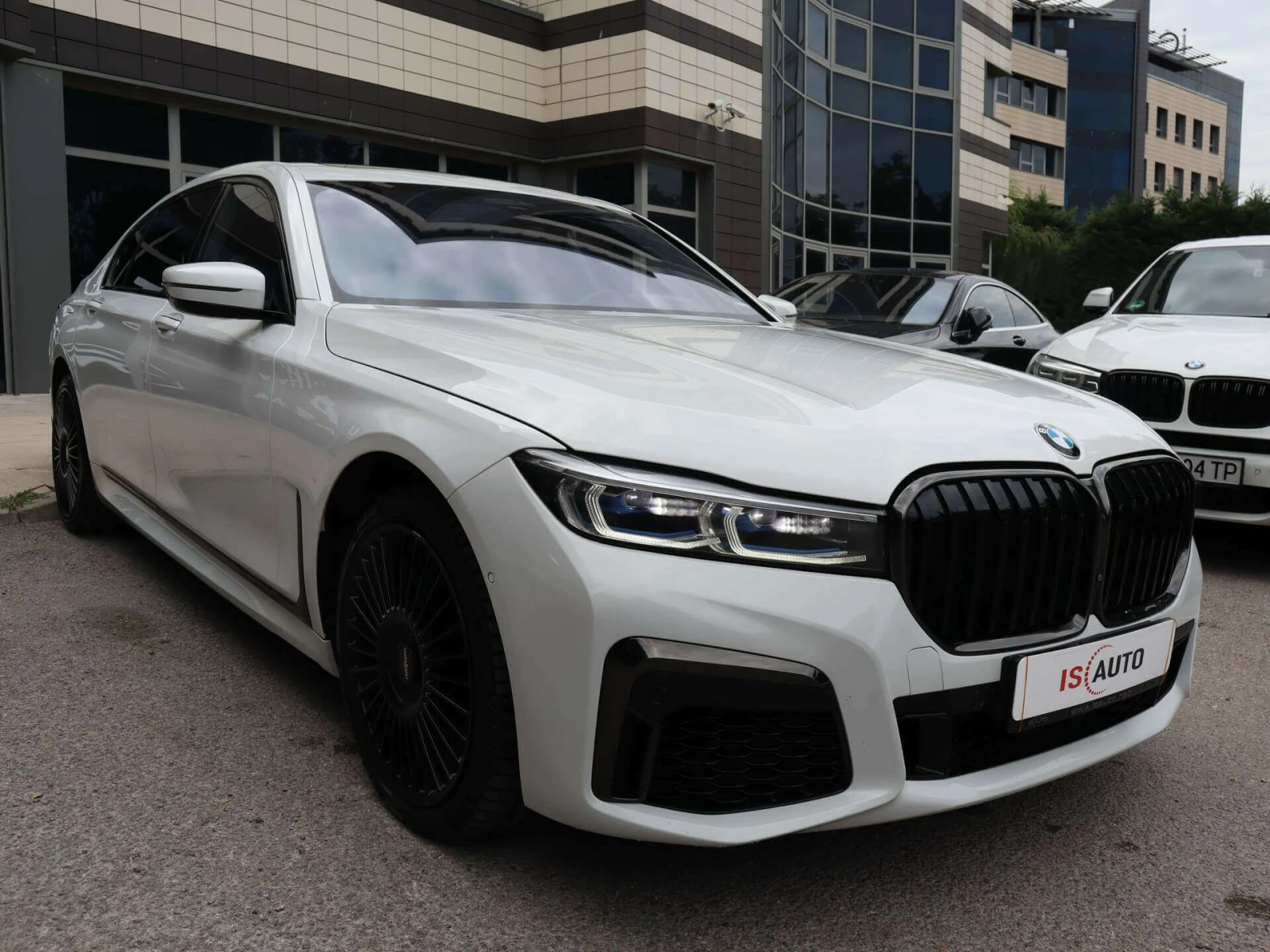 BMW 750 Long/xDrive/Individual/Harman Kardon/Обдухване/RSE - изображение 2