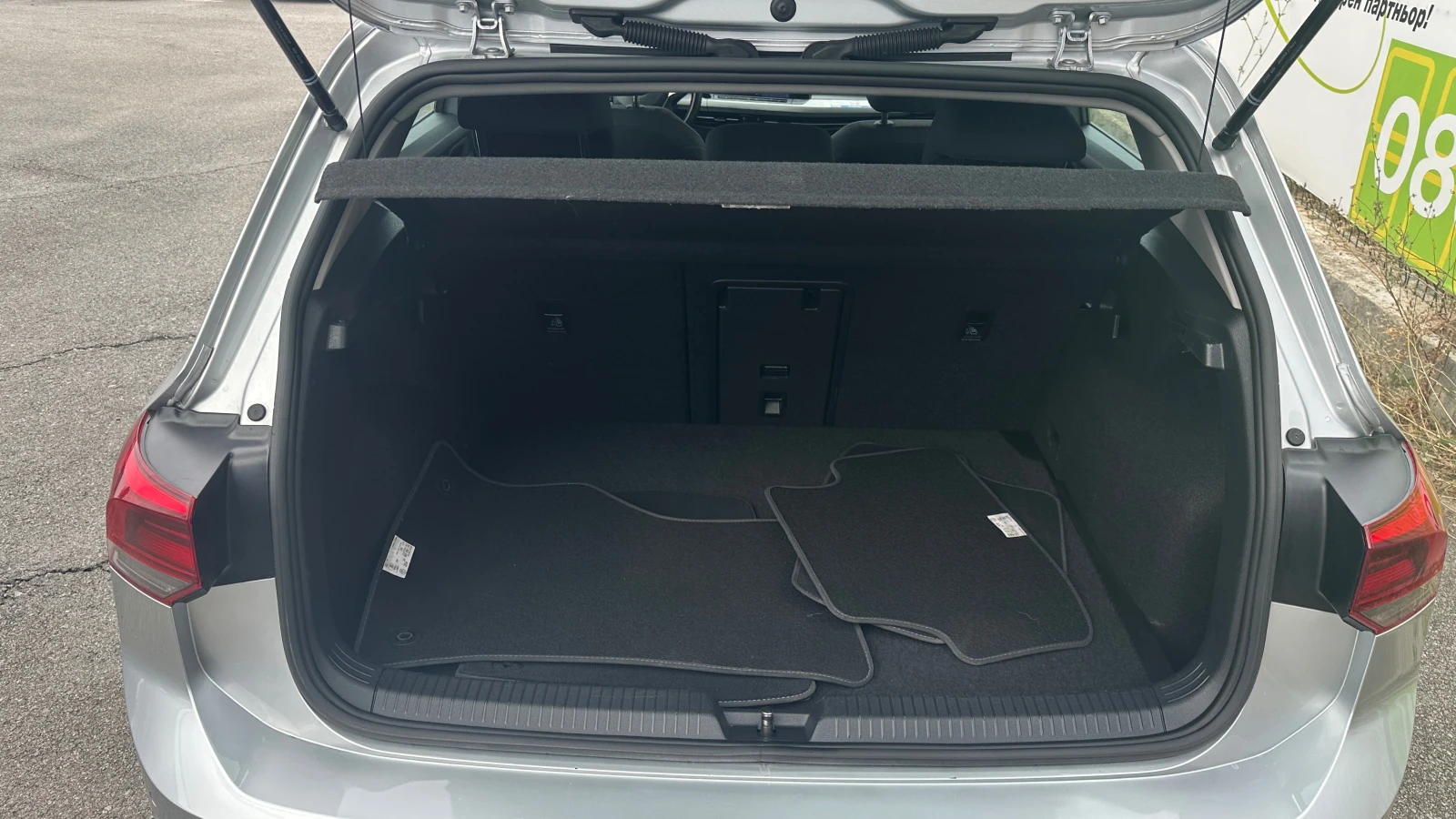 VW Golf 2.0 TDI Comfortline/LED/Distronic/ Car Play - изображение 10