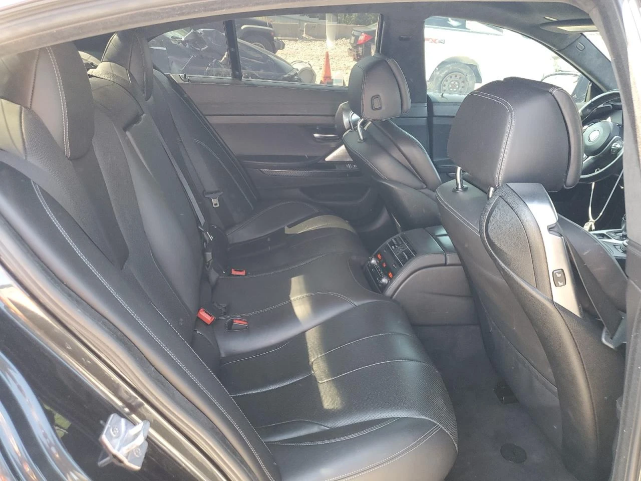 BMW M6 GRAN COUPE - изображение 10