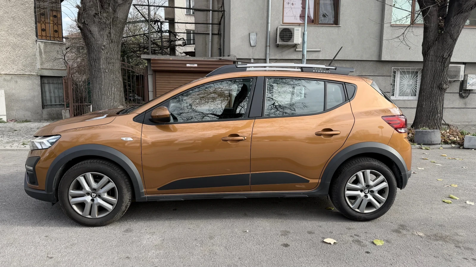 Dacia Sandero 1.0 Stepway LPG фабрична газ 6 скорости - изображение 4