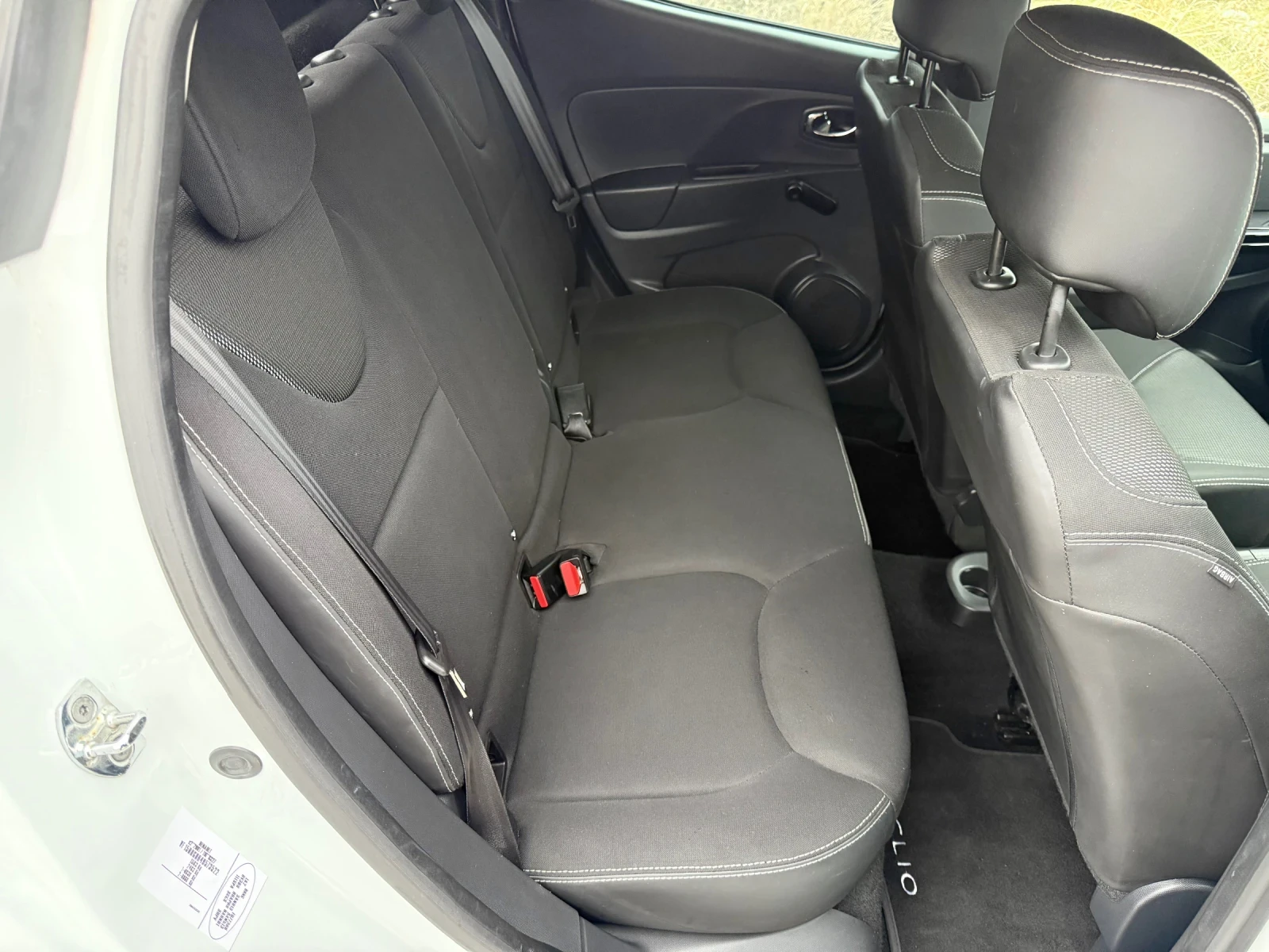 Renault Clio 1.2i LED / KEYLESS / NAVI / AVTOPILOT / 159 000km | Mobile.bg � ����������� 13