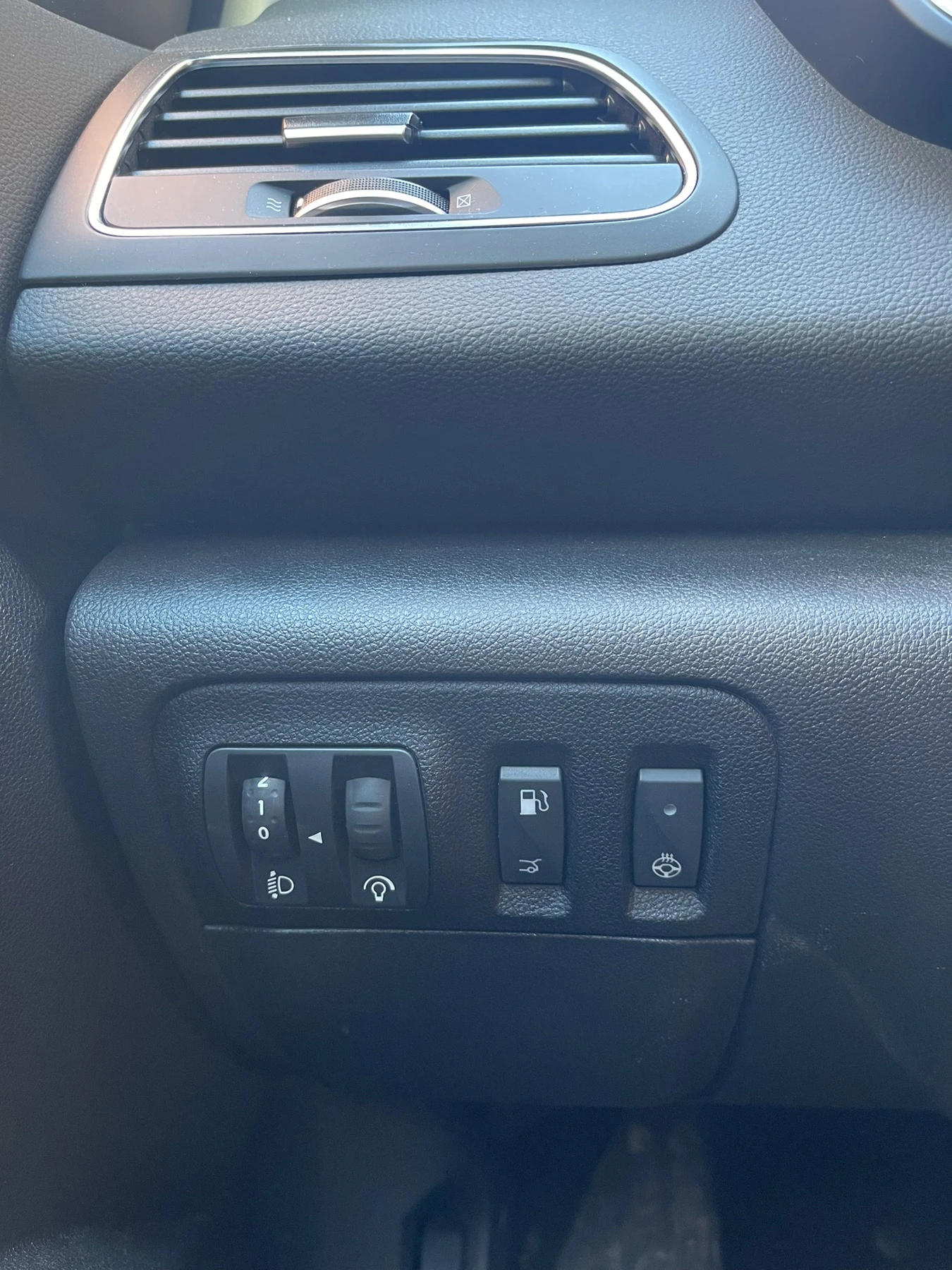 Renault Megane IV Sedan 2023 Techno Лизинг, снимка 5 - Автомобили и джипове - 53452972