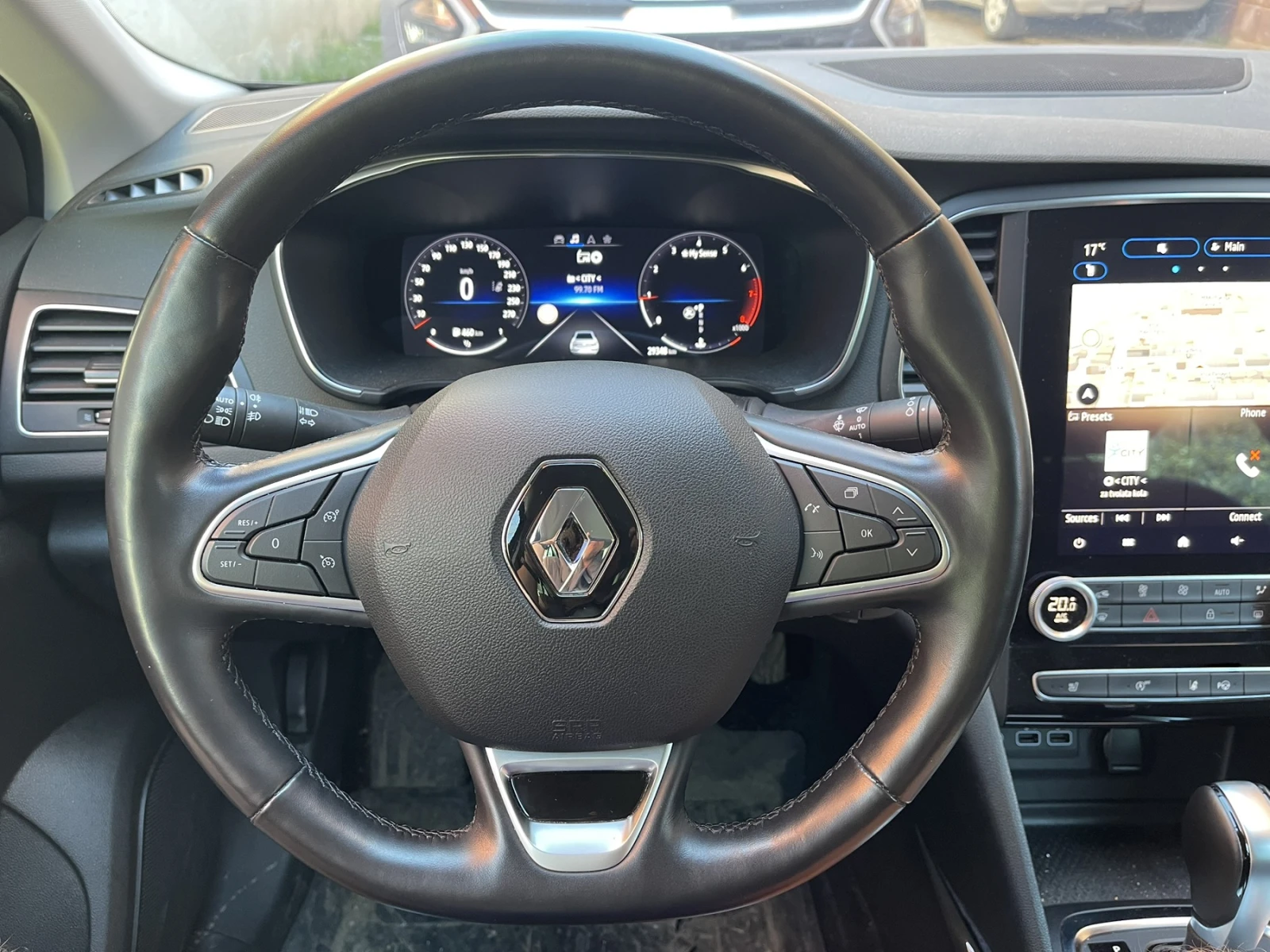 Renault Megane IV Sedan 2023 Techno Лизинг, снимка 4 - Автомобили и джипове - 53452972