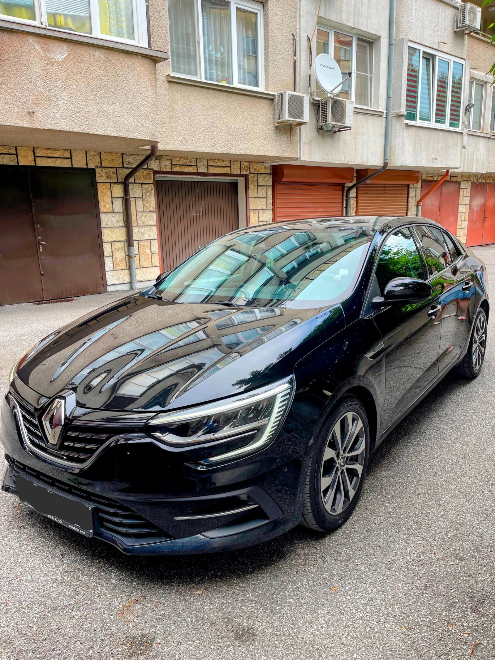 Renault Megane IV Sedan 2023 Techno Лизинг, снимка 4 - Автомобили и джипове - 54870450