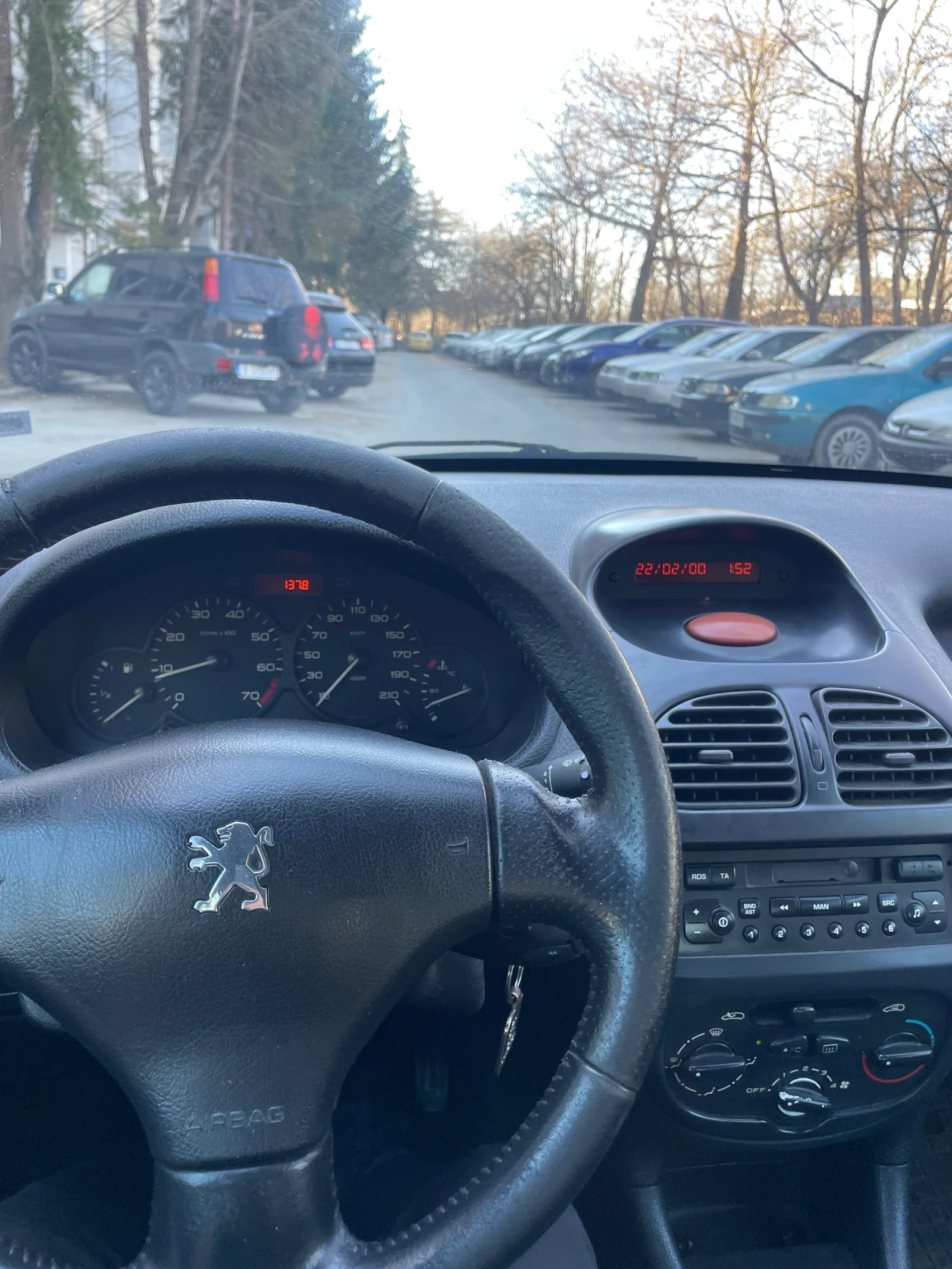 Peugeot 206 1, 4, снимка 11 - Автомобили и джипове - 53841612