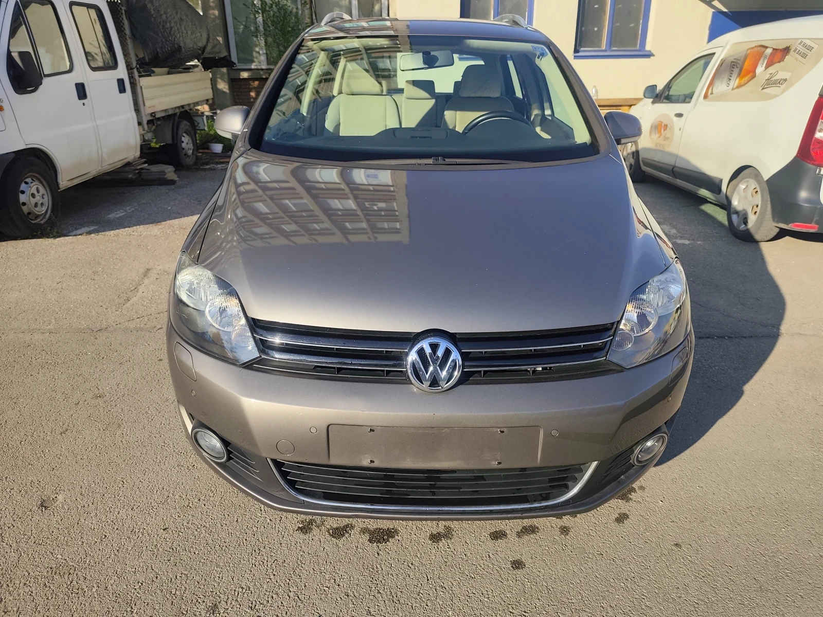 VW Golf Plus 1.4i NAVI, снимка 2 - Автомобили и джипове - 54126901