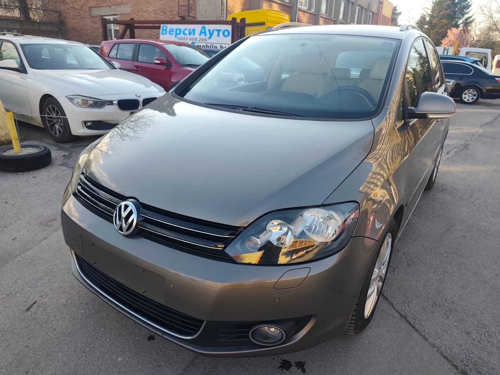 VW Golf Plus 1.4i NAVI, снимка 16 - Автомобили и джипове - 54126901