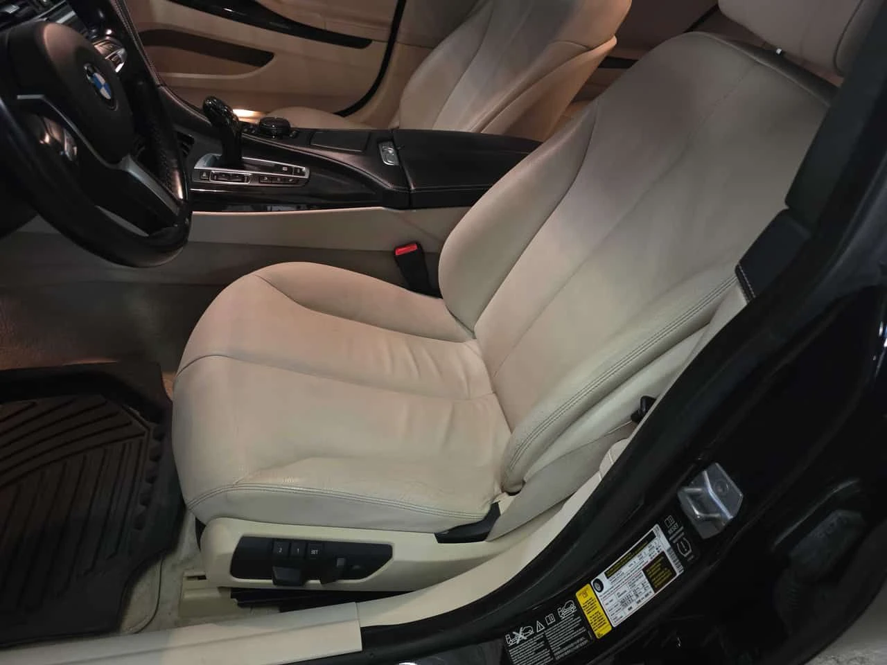 BMW 650 4dr Sdn xDrive AWD Gran Coupe  CARFAX, снимка 10 - Автомобили и джипове - 54175635