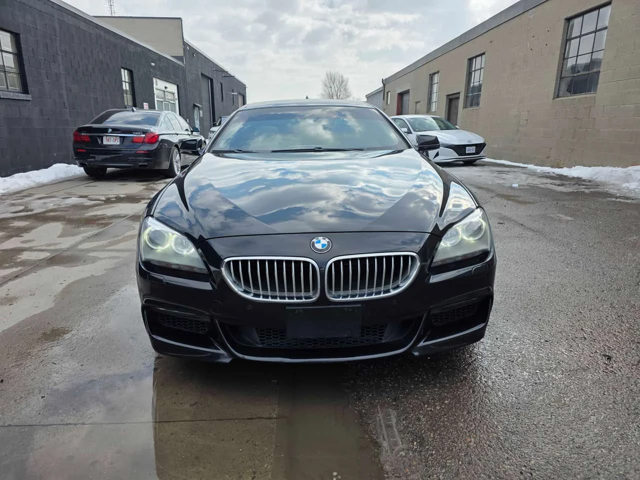 BMW 650 4dr Sdn xDrive AWD Gran Coupe  CARFAX, снимка 6 - Автомобили и джипове - 54175635