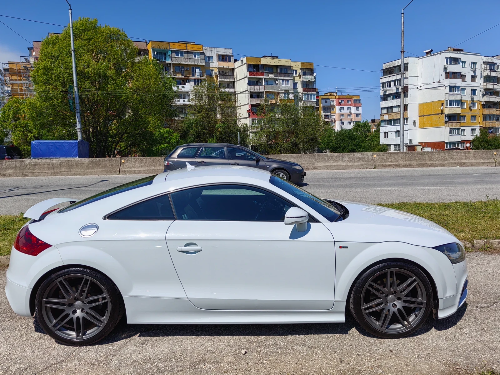 Audi Tt 2.0т S_line 211ps, снимка 4 - Автомобили и джипове - 54409853