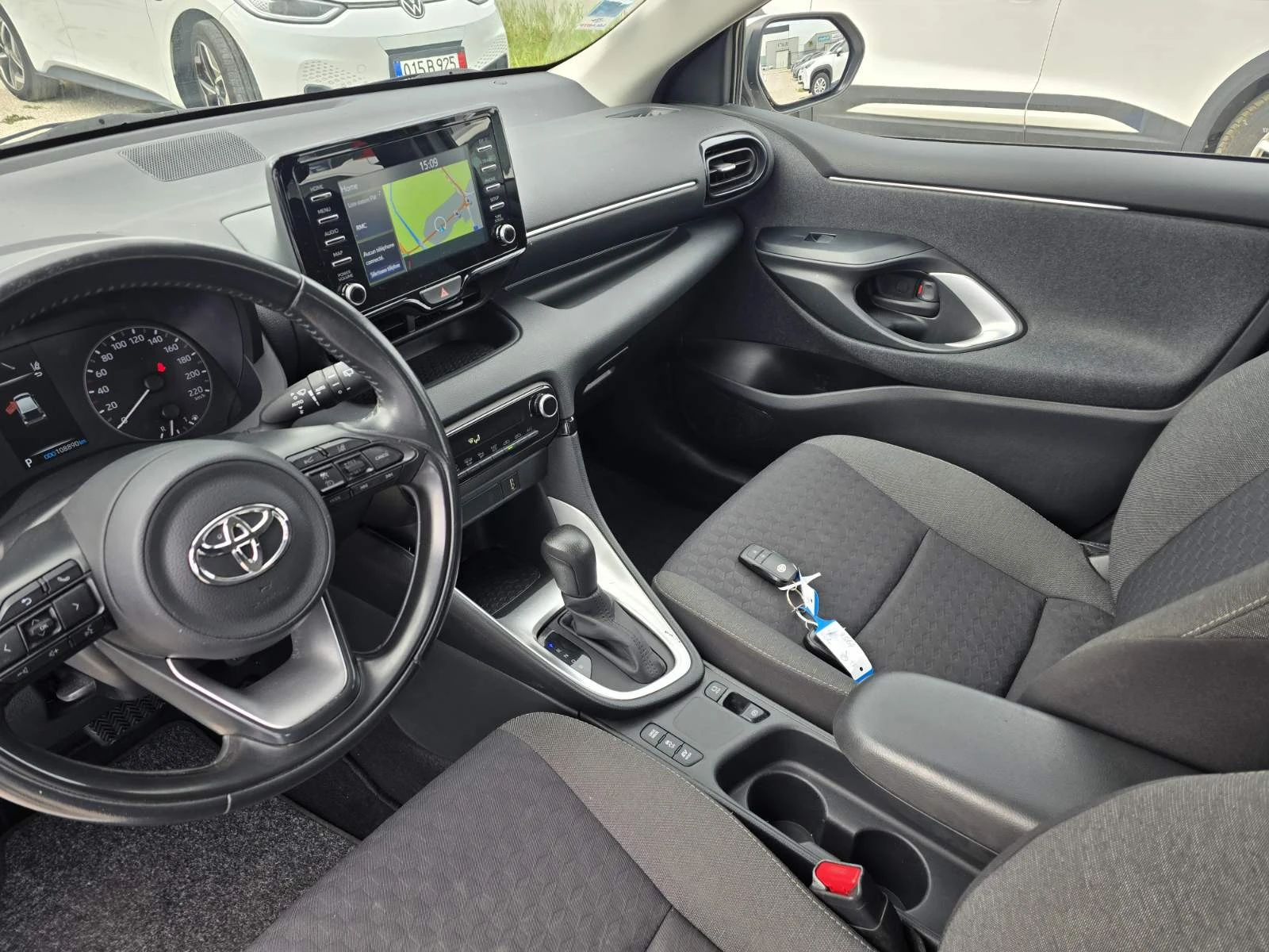 Toyota Yaris 1.5 Hybrid ���������| ������| ��������� | Mobile.bg � ����������� 13