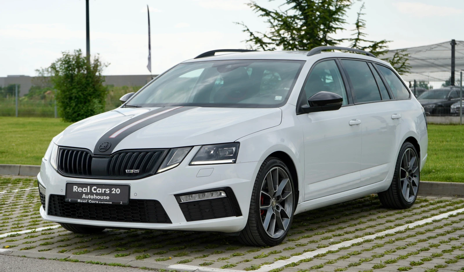 Skoda Octavia * VRS* 4x4* DSG* Virtual* Keyless* ACC* 