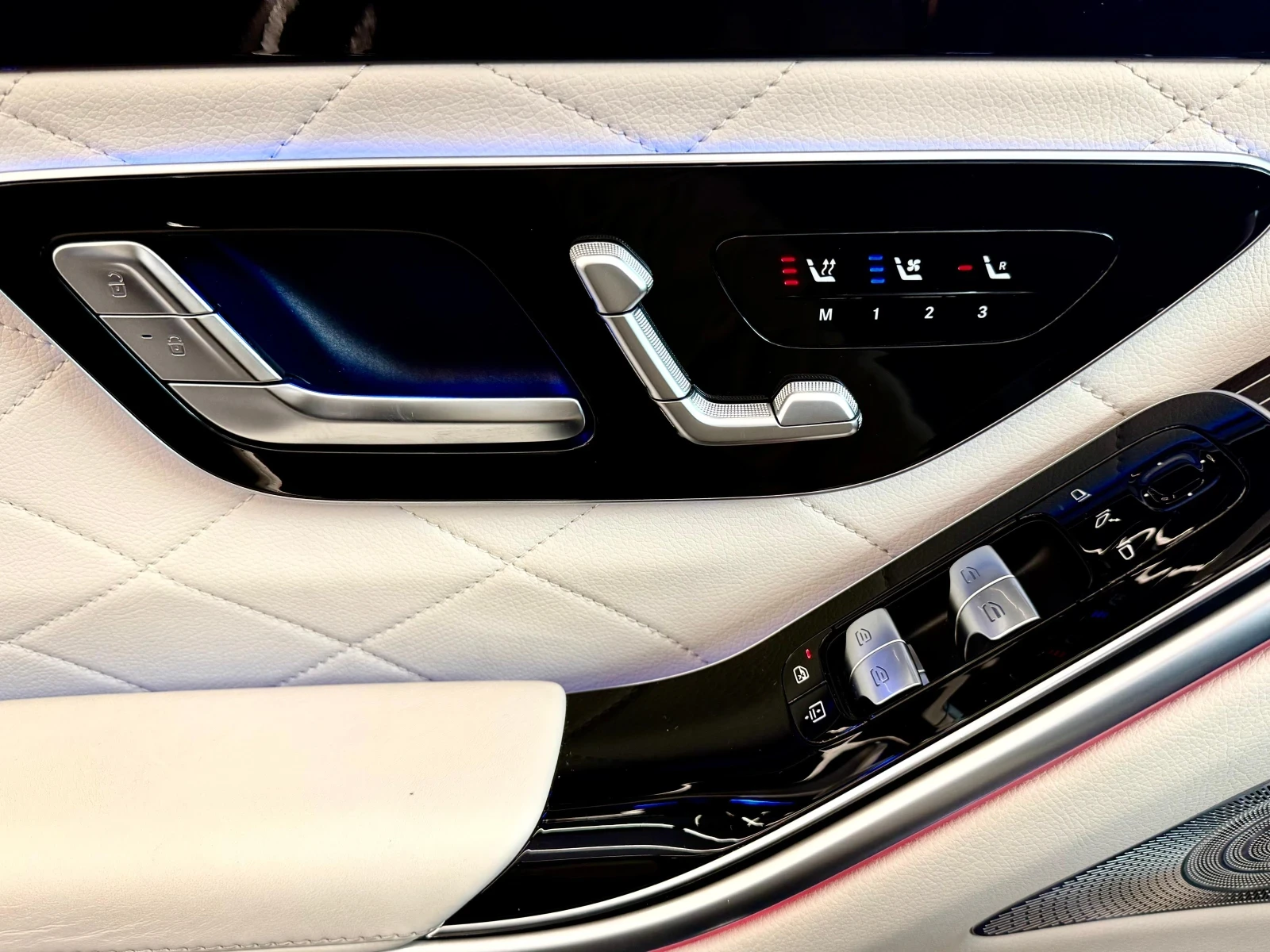 Mercedes-Benz S 580 L* 4M* 360* Pano* Burmester* Обдух* Лизинг, снимка 8 - Автомобили и джипове - 54666477