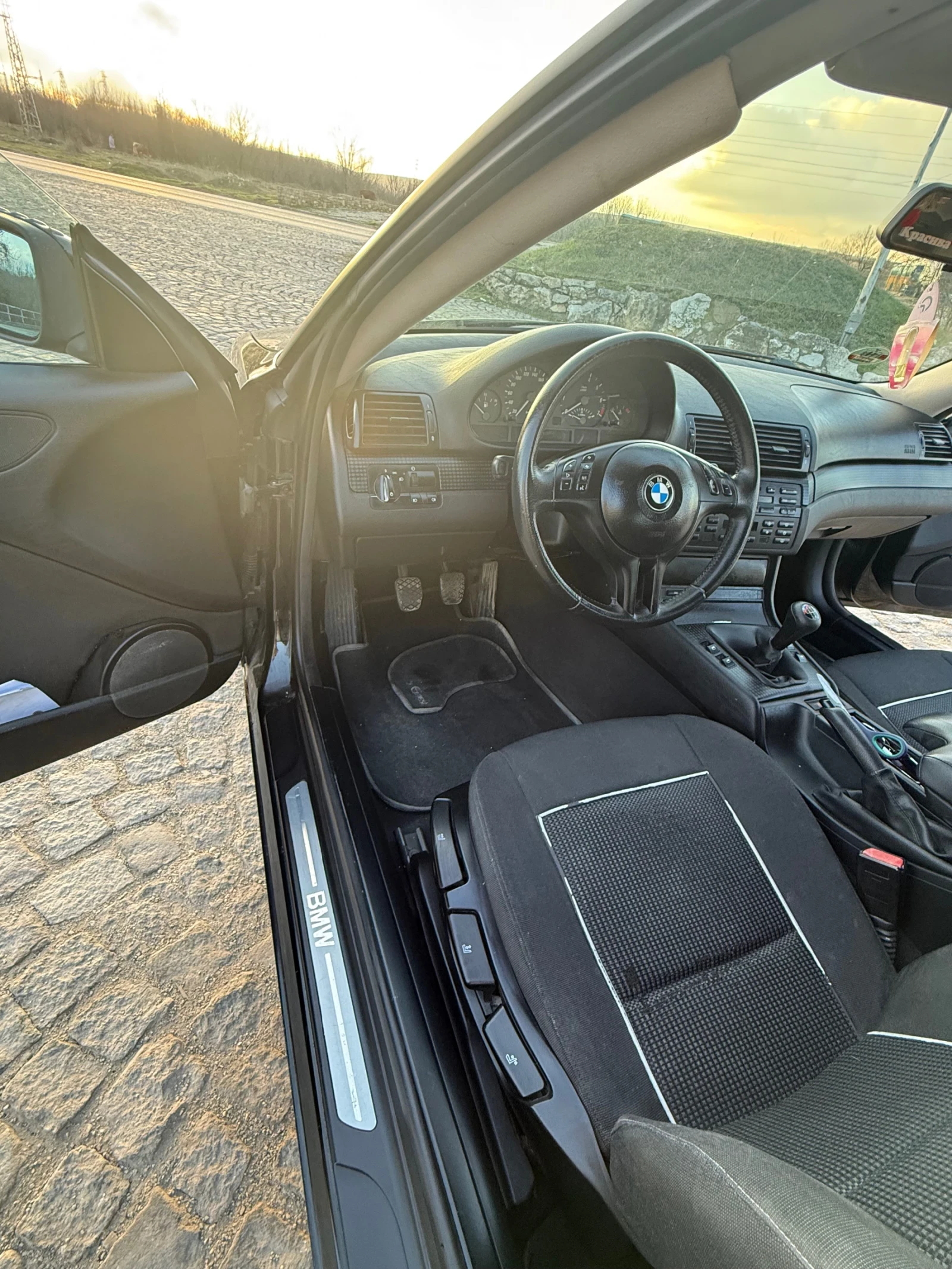 BMW 318, снимка 12 - Автомобили и джипове - 54762263