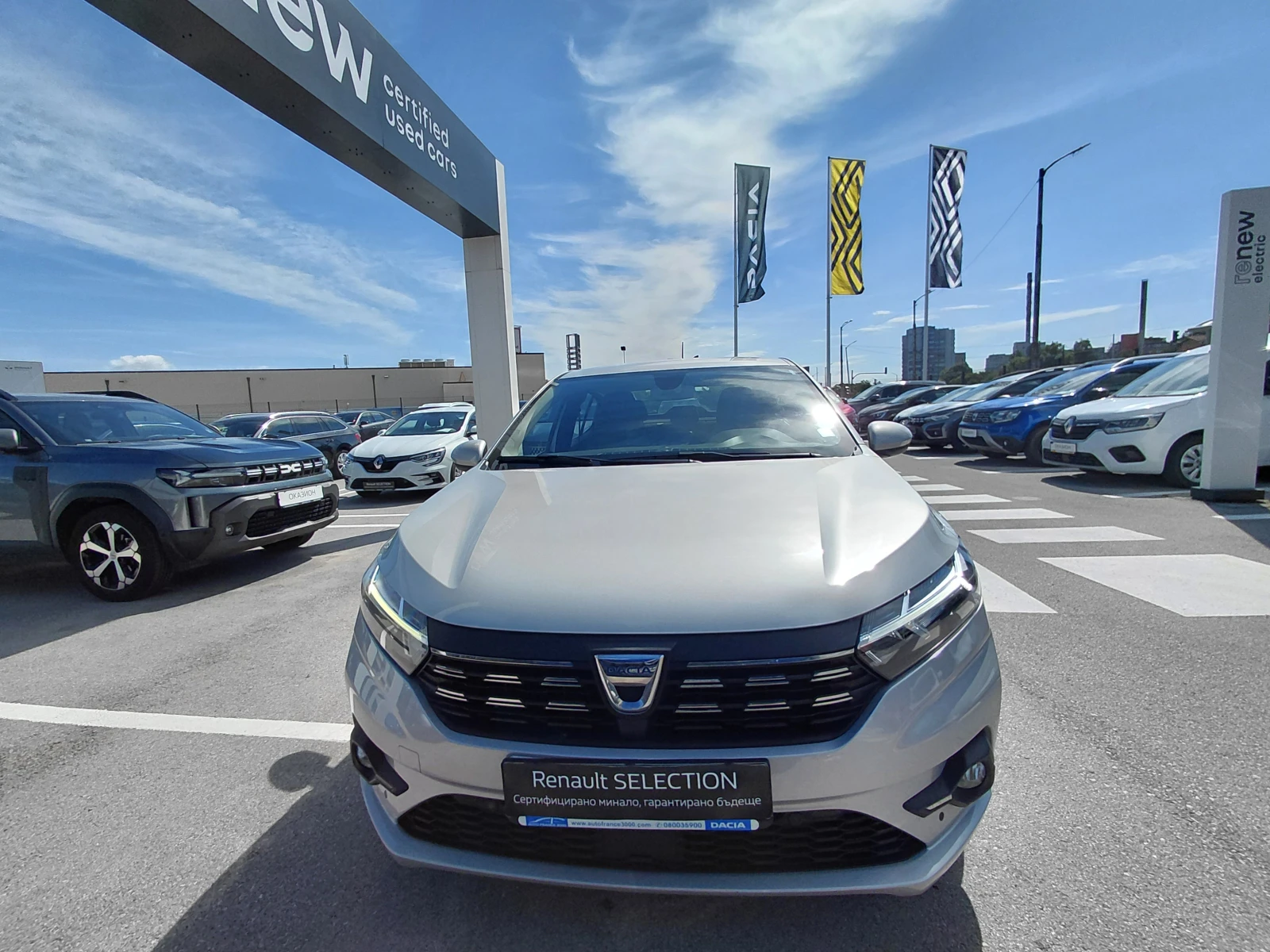 Dacia Logan TCe/100к.с/Essential/Газ/Бензин, снимка 2 - Автомобили и джипове - 55035857