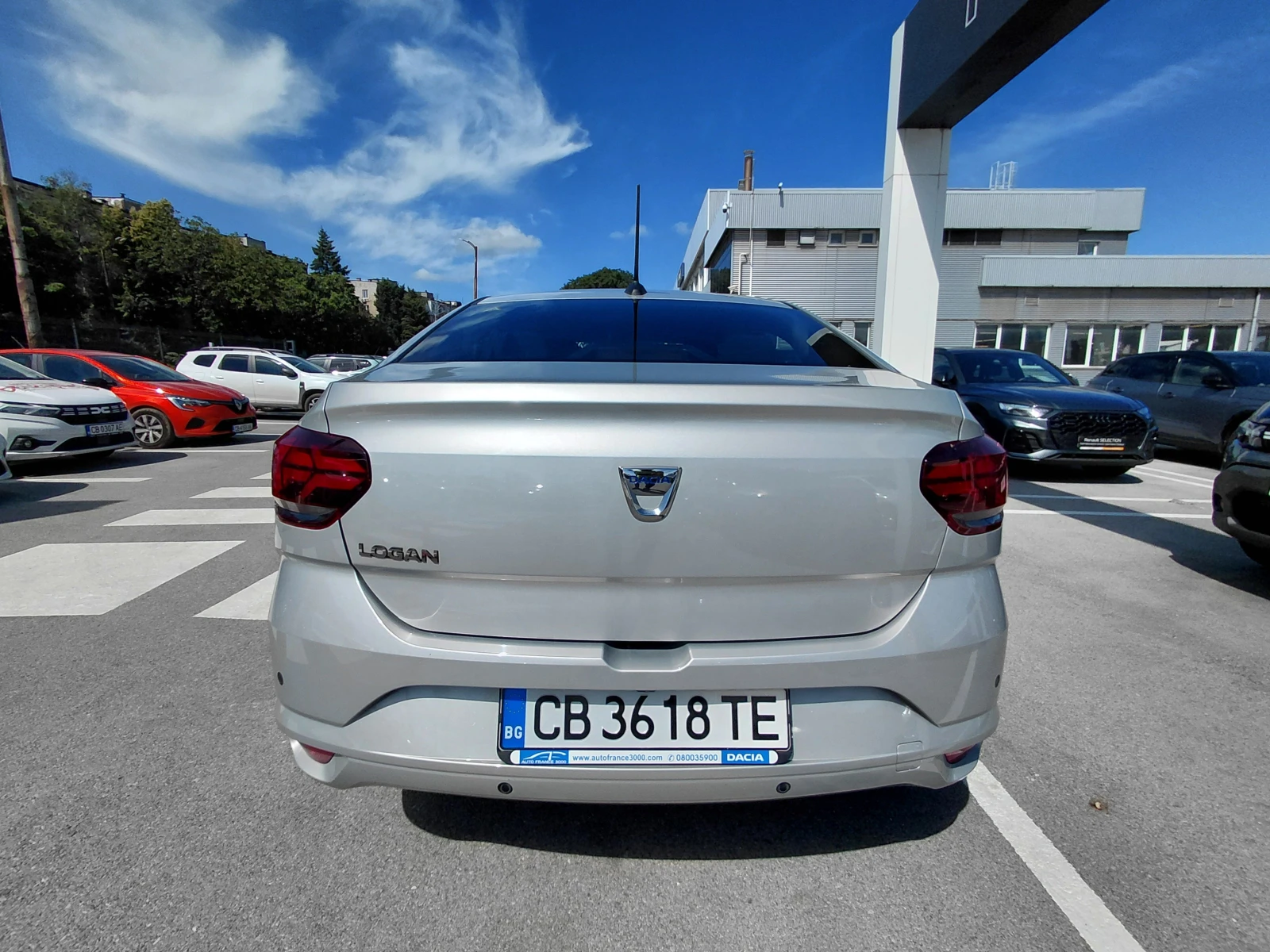 Dacia Logan TCe/100к.с/Essential/Газ/Бензин, снимка 6 - Автомобили и джипове - 55035857