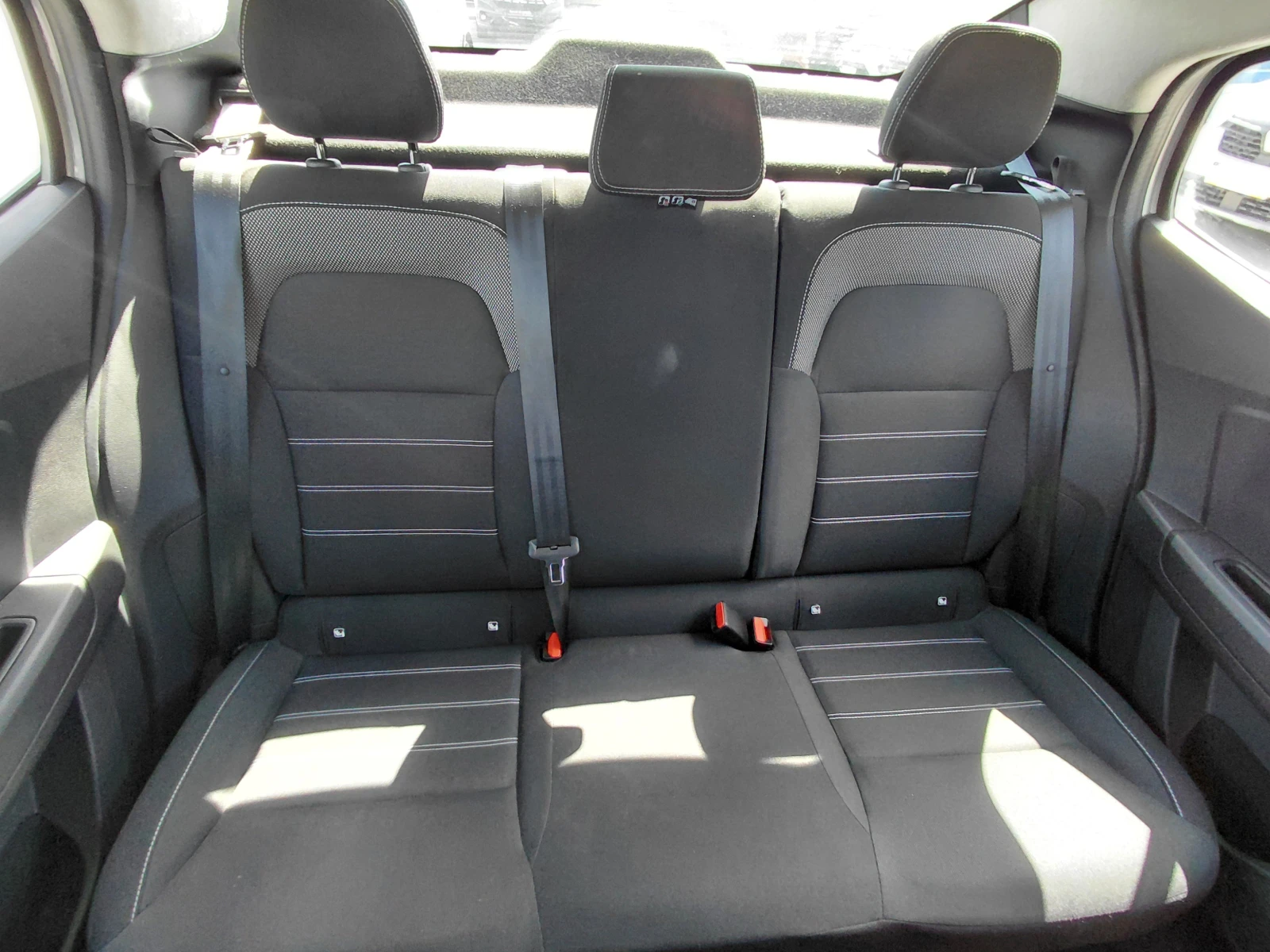Dacia Logan TCe/100к.с/Essential/Газ/Бензин, снимка 13 - Автомобили и джипове - 55035857