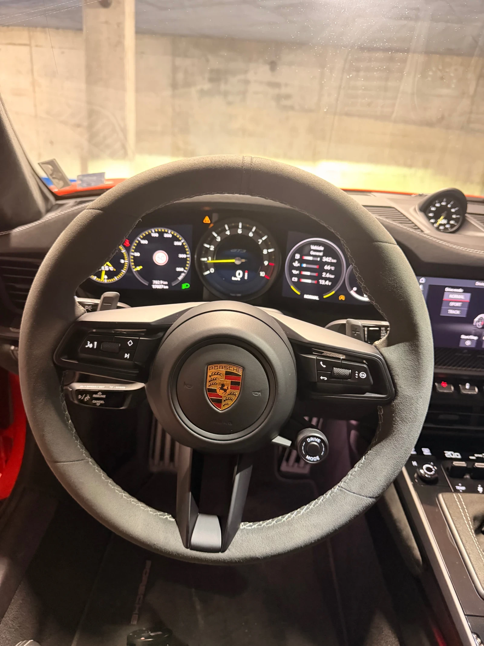 Porsche 911 GT3/992, снимка 9 - Автомобили и джипове - 55081223
