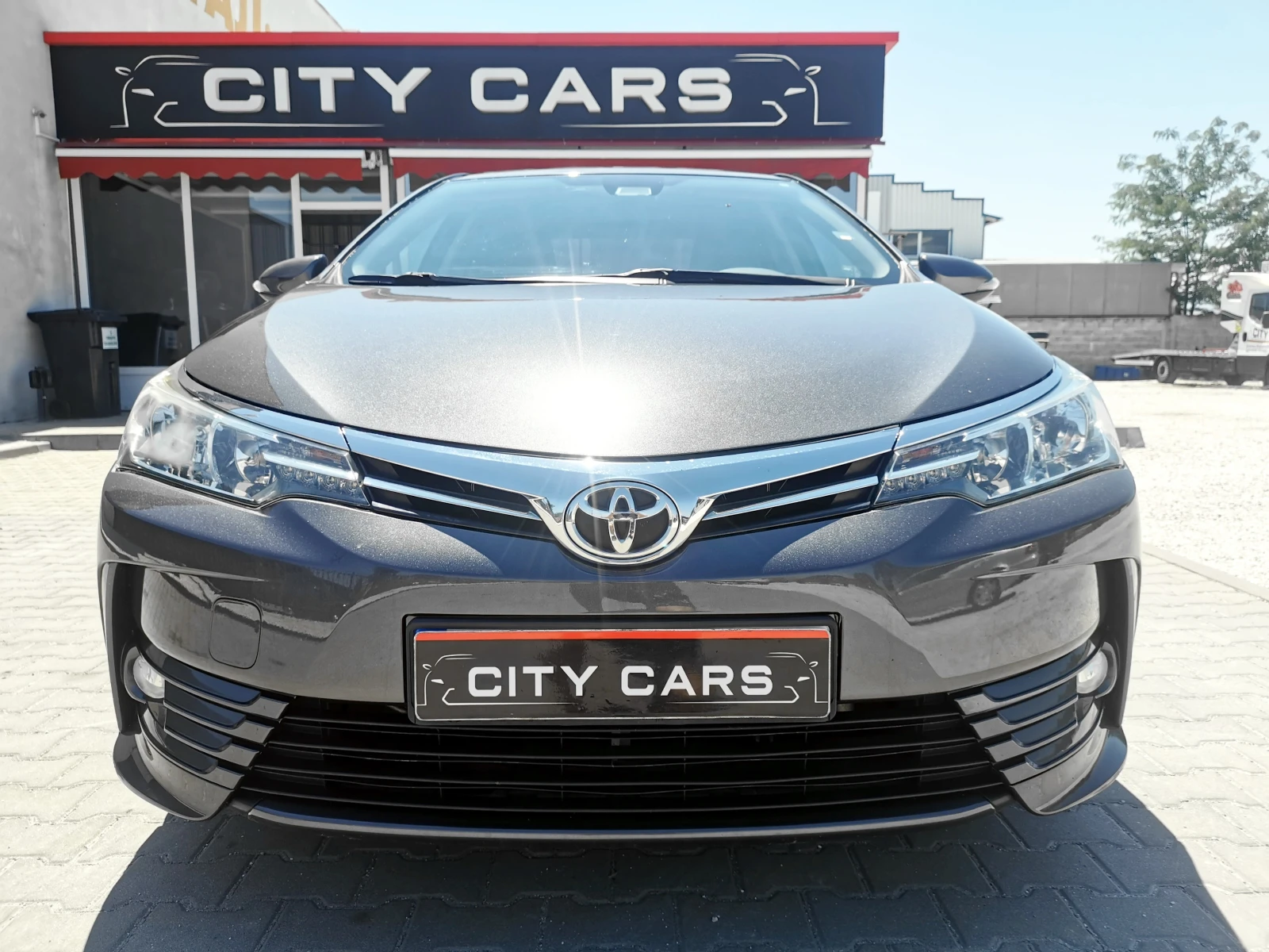 Toyota Corolla 1.6, снимка 5 - Автомобили и джипове - 55469921