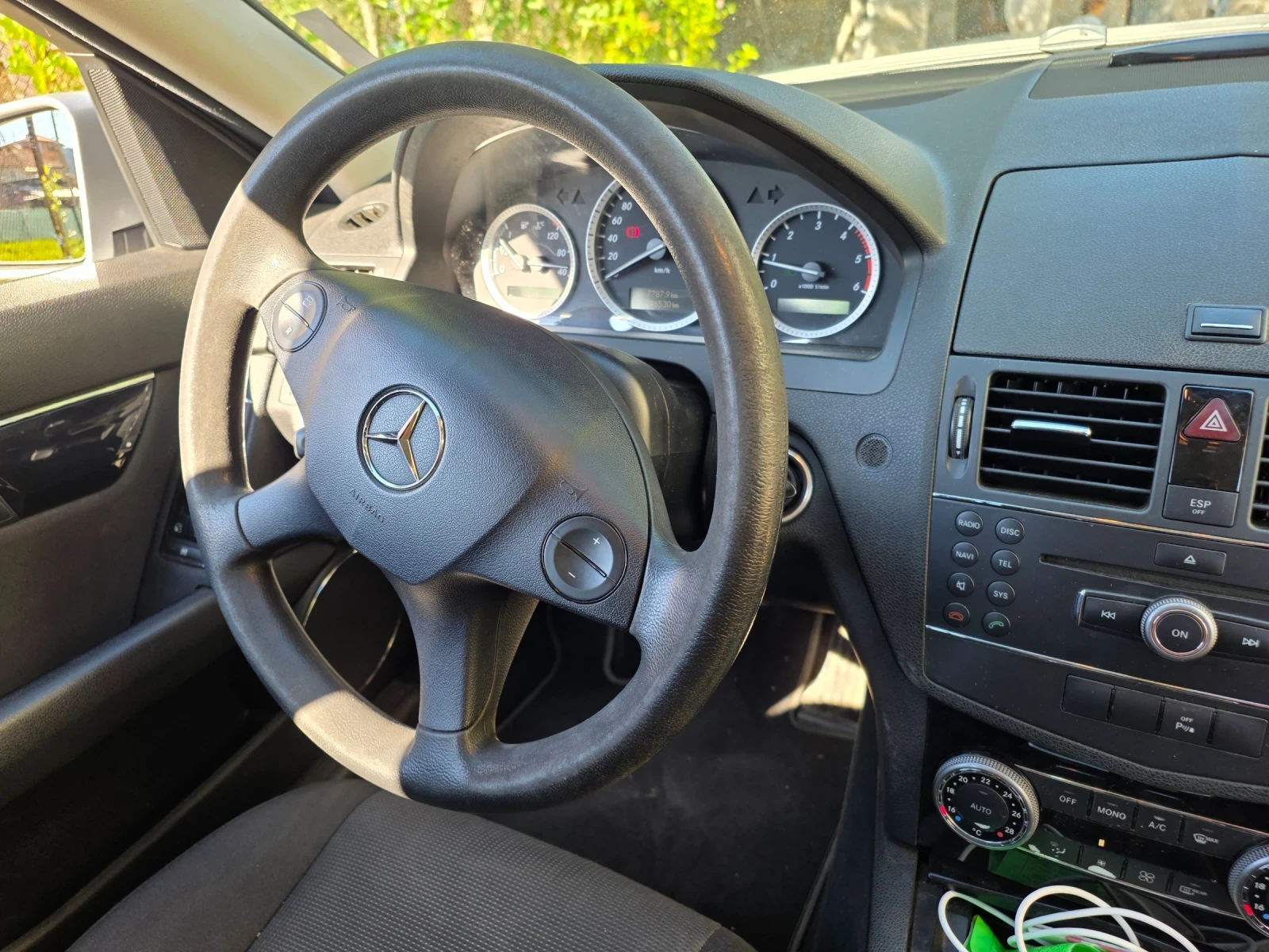 Mercedes-Benz 200, снимка 4 - Автомобили и джипове - 55511510