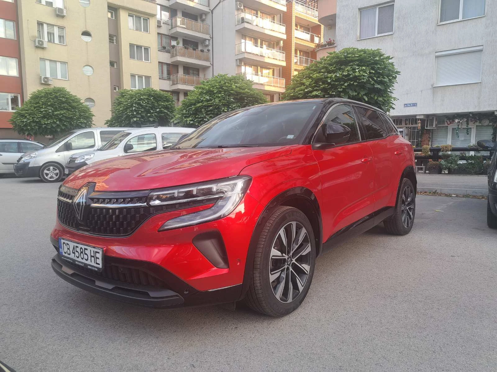 Renault Austral, снимка 2 - Автомобили и джипове - 55618807