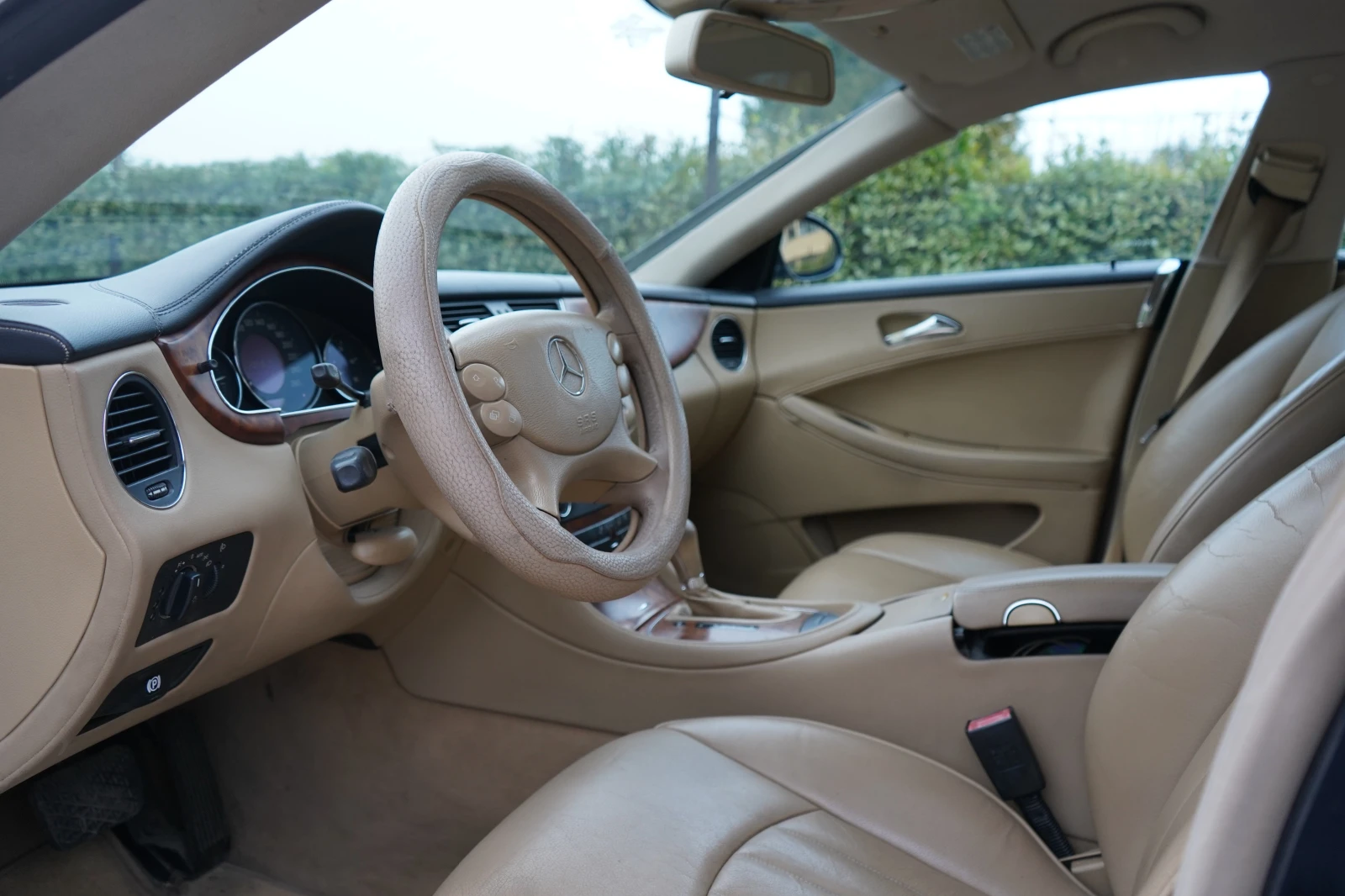 Mercedes-Benz CLS CDI V6 / Кожа / Памет / Подгрев, снимка 3 - Автомобили и джипове - 55930981