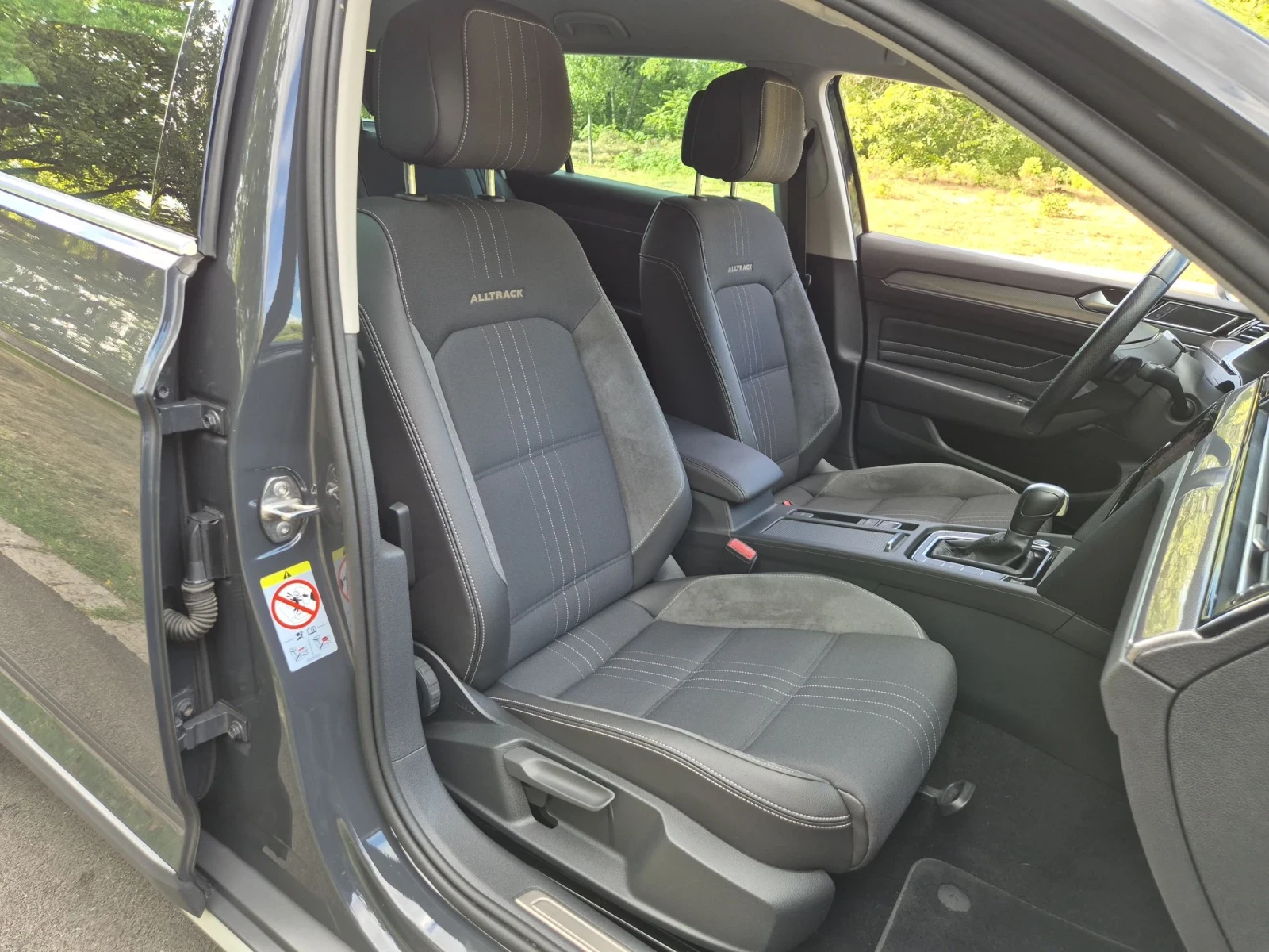 VW Alltrack 2.0TDI 4Motion Face 190кс Digital Distr LED, снимка 11 - Автомобили и джипове - 56205785