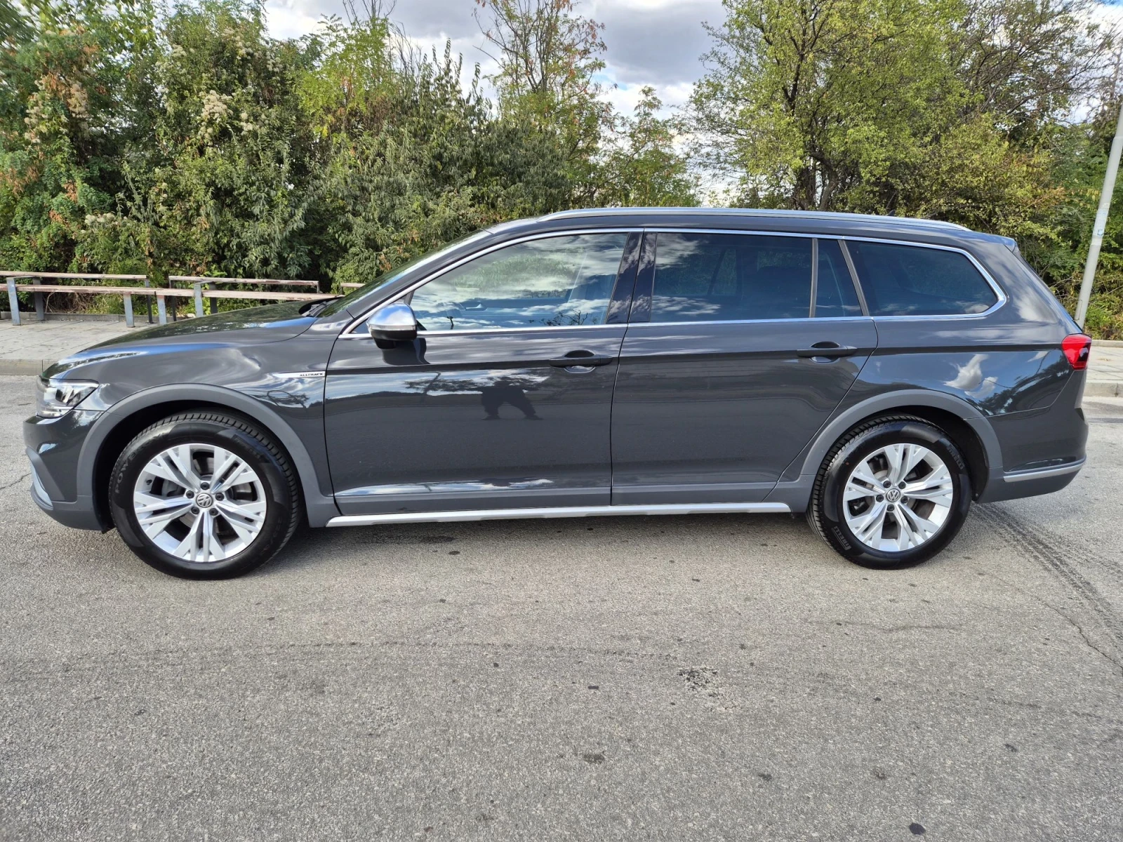 VW Alltrack 2.0TDI 4Motion Face 190кс Digital Distr LED, снимка 7 - Автомобили и джипове - 56205785