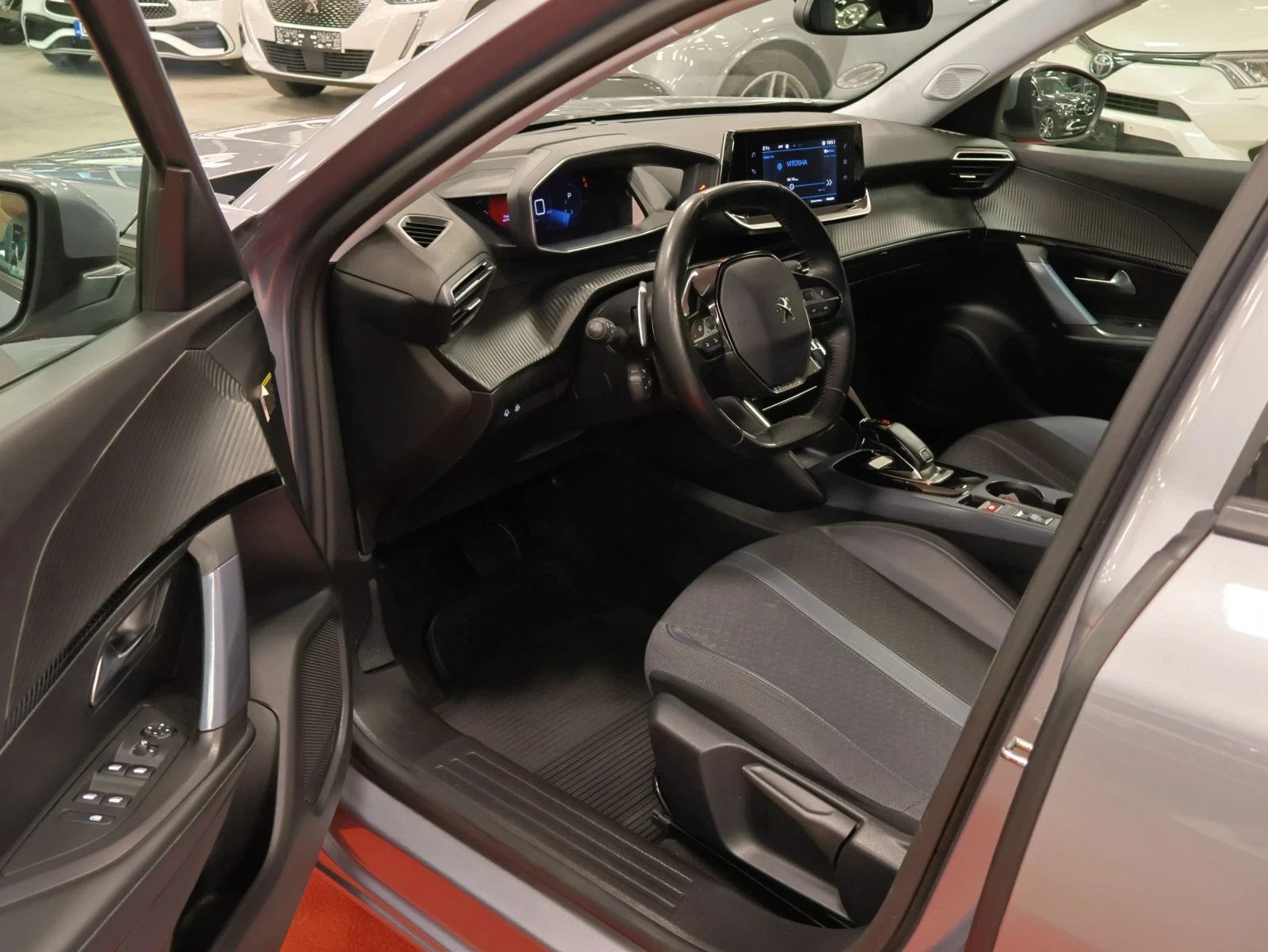 Peugeot 2008 1.5HDI 131 | EAT8 | Allure Plus | TOP TOP TOP | Mobile.bg � ����������� 8