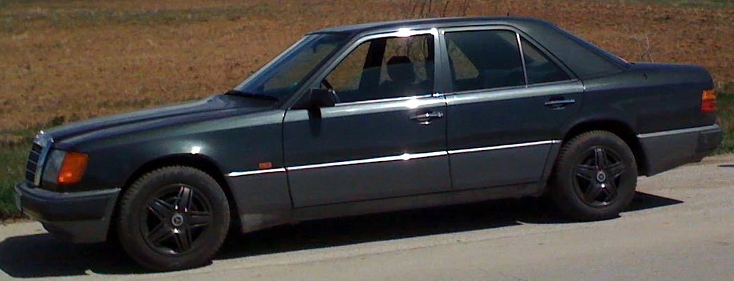 Mercedes-Benz 124 Е200-16, снимка 14 - Автомобили и джипове - 56564288