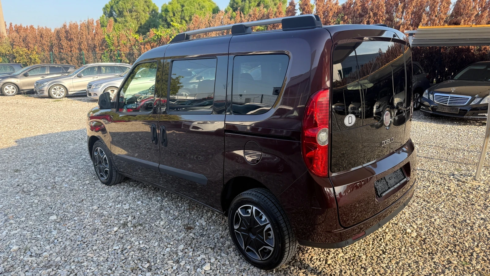 Fiat Doblo 1.6 M-jet, снимка 5 - Автомобили и джипове - 56598735