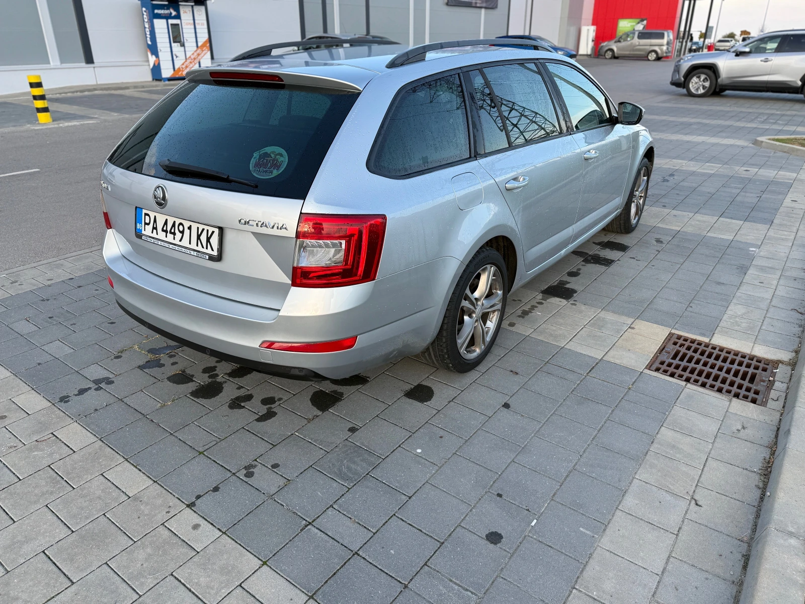 Skoda Octavia 2.0 TDI, 150 к.с., DSG, снимка 2 - Автомобили и джипове - 56647749