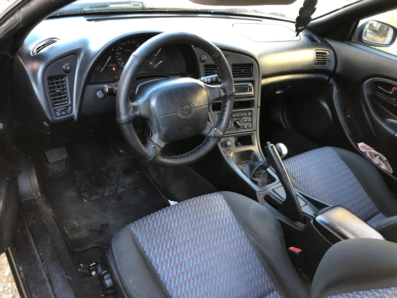 Toyota Celica 1.8, снимка 7 - Автомобили и джипове - 42192708