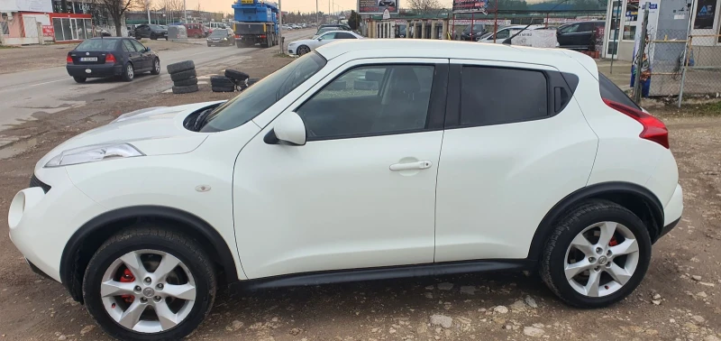 Nissan Juke, снимка 2 - Автомобили и джипове - 47408835