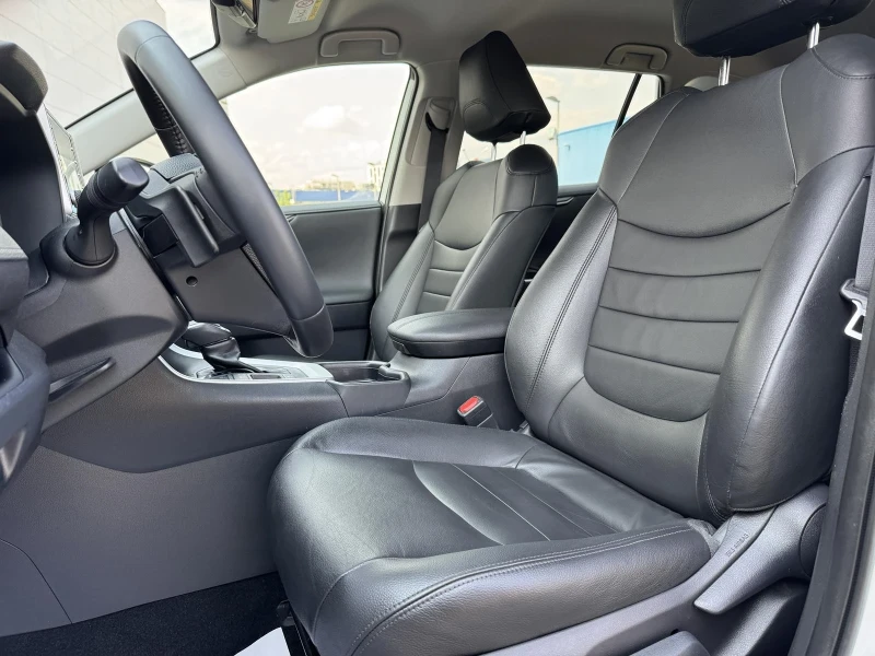 Toyota Rav4 HYBRID 2.5i-222k.s , снимка 10 - Автомобили и джипове - 51641104