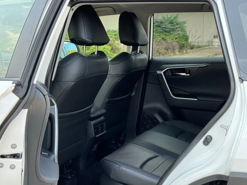 Toyota Rav4 HYBRID 2.5i-222k.s , снимка 14 - Автомобили и джипове - 51641104