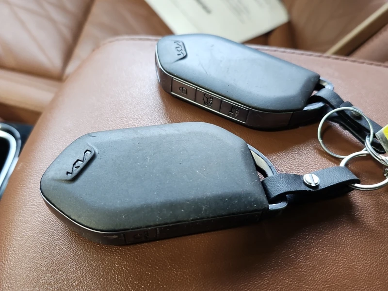 Kia Telluride X-LINE * Carfax * ОПЦИЯ ЗА ФИНАНСИРАНЕ * , снимка 12 - Автомобили и джипове - 53164324