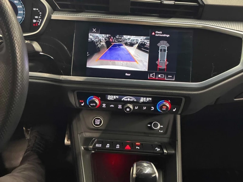 Audi Q3 Progressiv  CARFAX, снимка 9 - Автомобили и джипове - 53307222