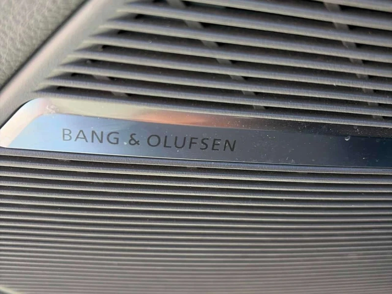 Audi Q8 * Technik * CARFAX * , снимка 11 - Автомобили и джипове - 53566435