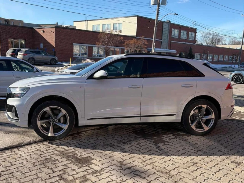 Audi Q8 * Technik * CARFAX * , снимка 2 - Автомобили и джипове - 53566435