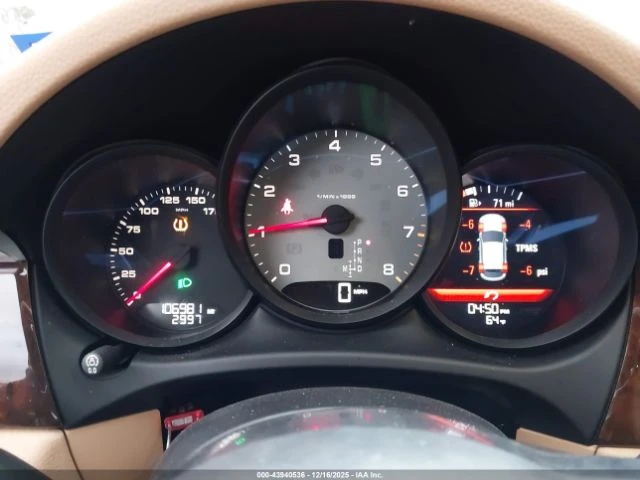 Porsche Macan S* Кожа* Подгрев* Keyless* Клип на мотор, снимка 7 - Автомобили и джипове - 53143381